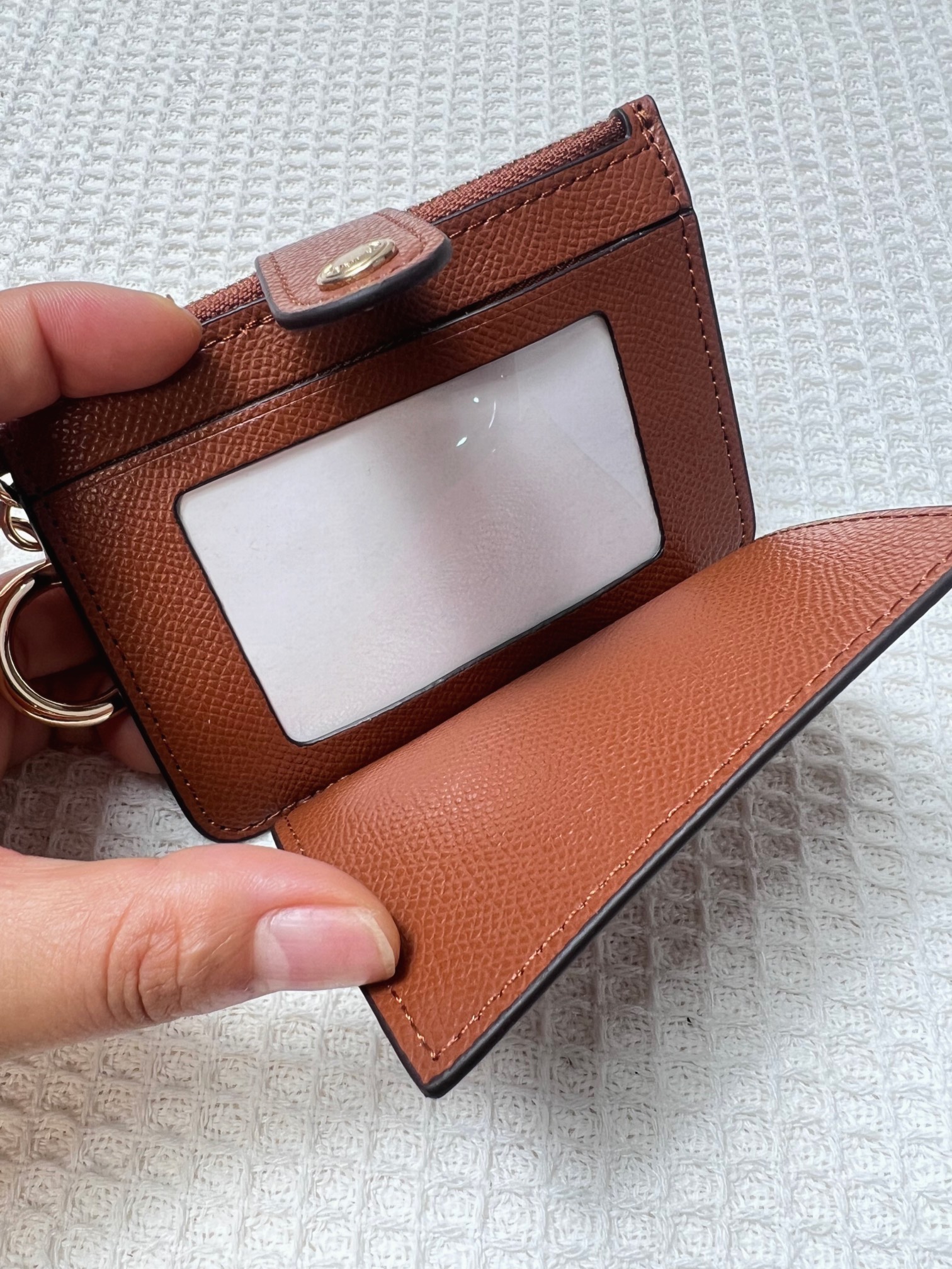 Coach ～新款coach卡包C6881纯棕色颗粒纹最新款卡包来袭