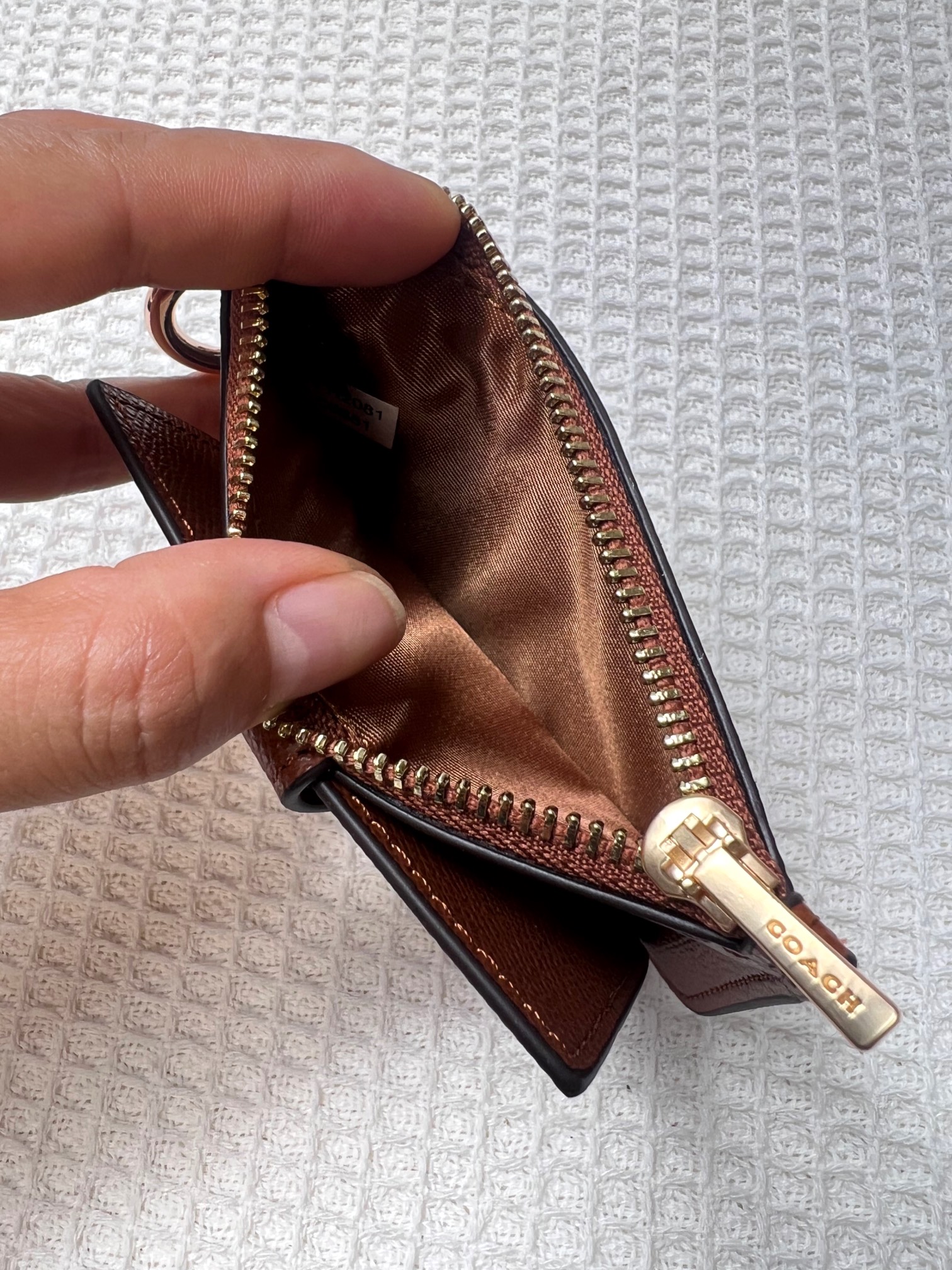 Coach ～新款coach卡包C6881纯棕色颗粒纹最新款卡包来袭