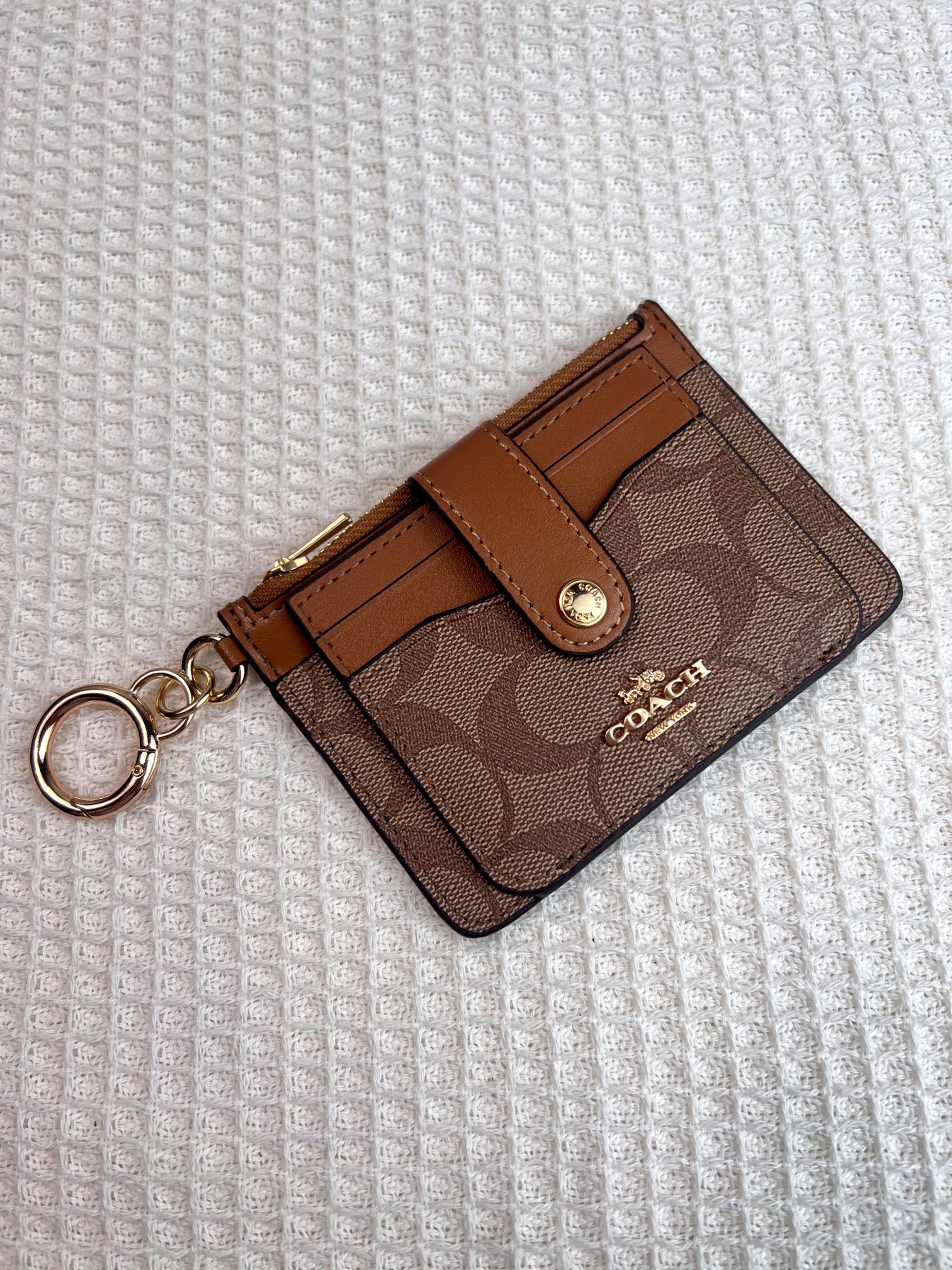 Coach ～新款coach卡包C7398卡其色