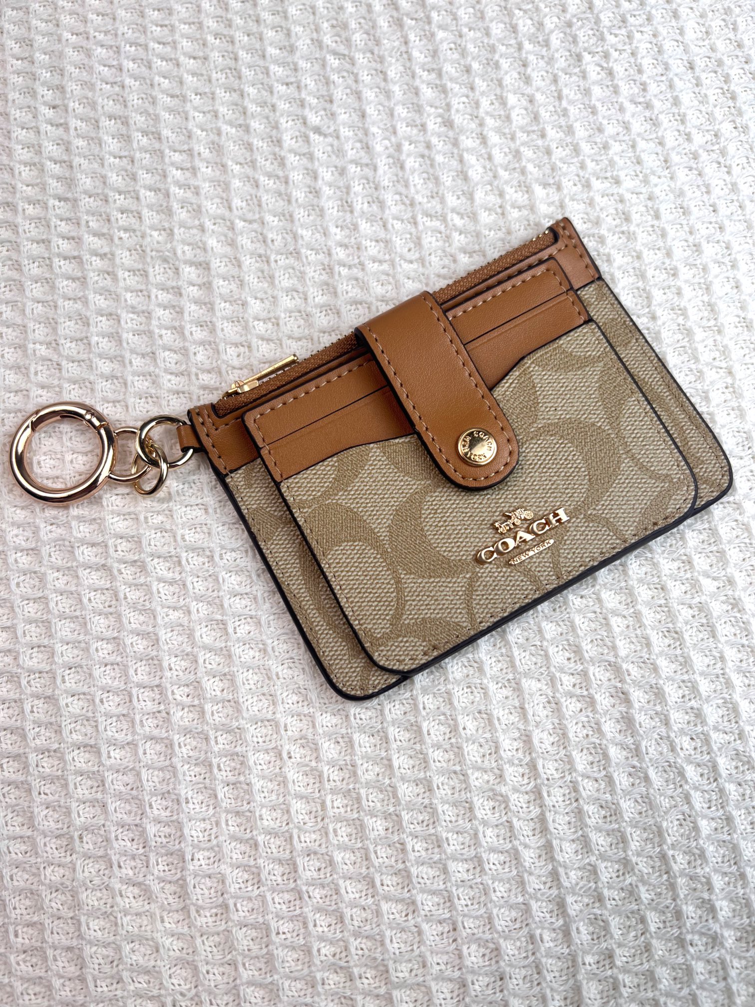 Coach ～新款coach卡包C7398卡其白配棕色