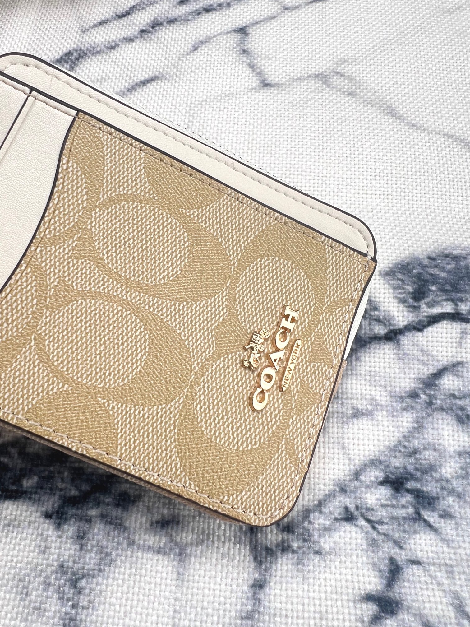 Coach ～Coach 新品 链条小卡包米白配白色C0058