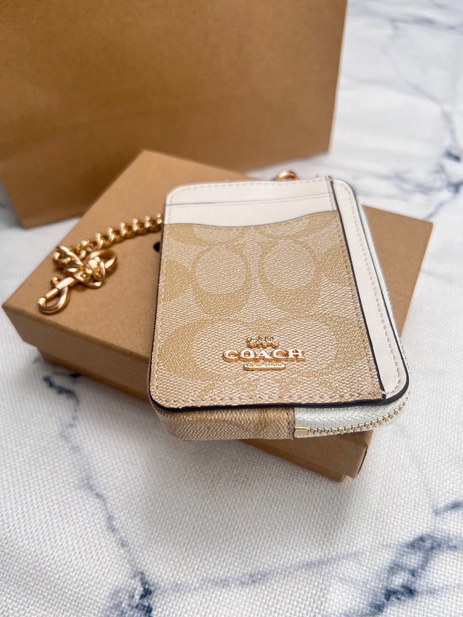 Coach ～Coach 新品 链条小卡包米白配白色C0058