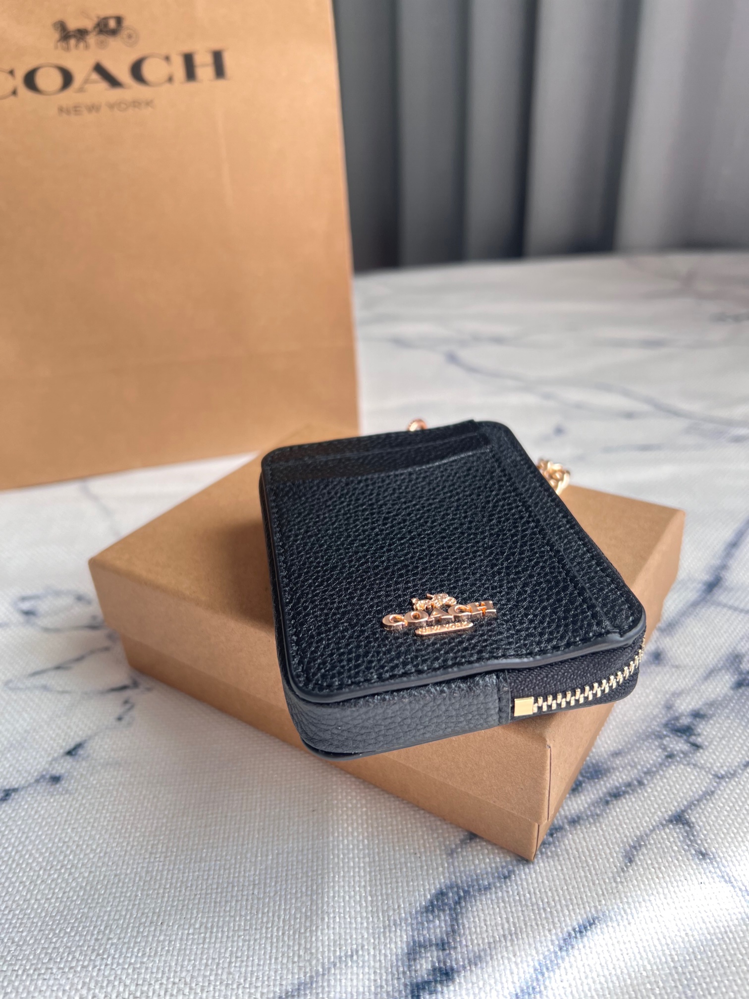 Coach ～Coach 新品 链条小卡包黑色荔枝纹C6303