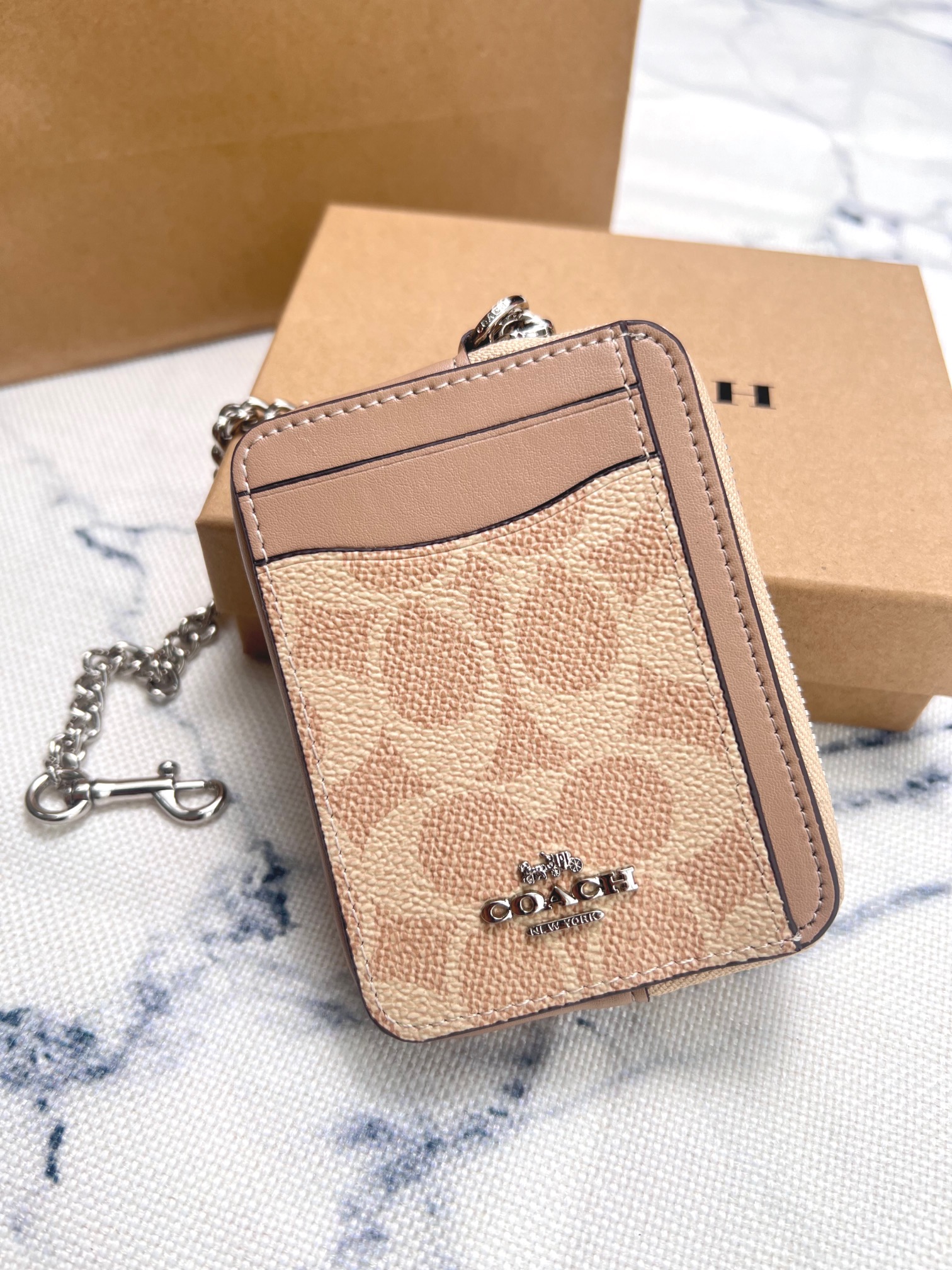 Coach ～Coach 新品 链条小卡包奶茶色C0058