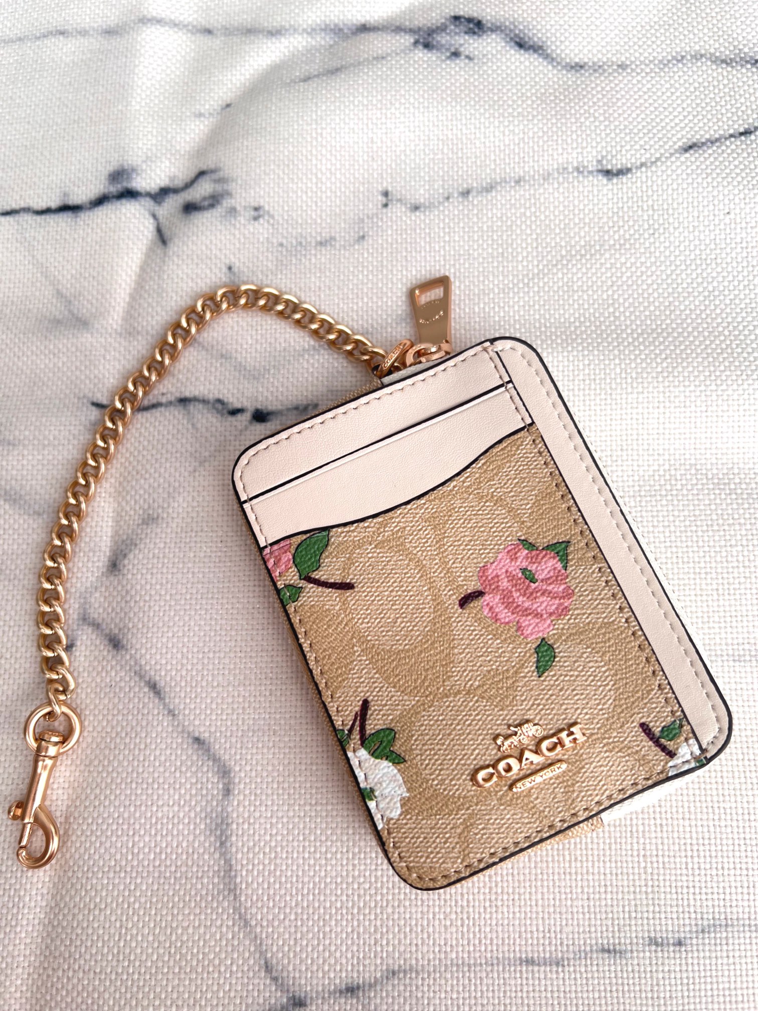 Coach ～Coach 新品 链条小卡包米白色印花