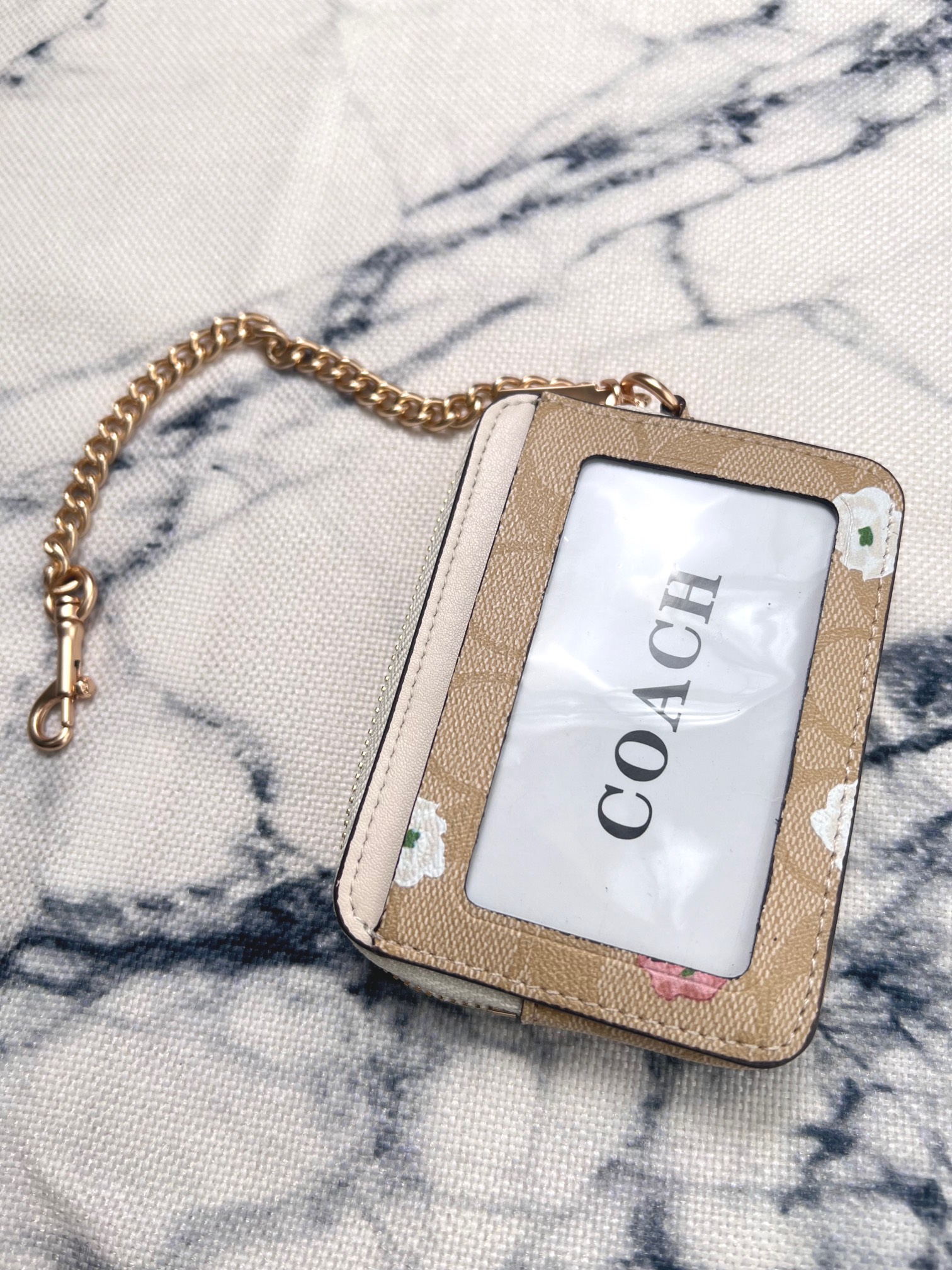 Coach ～Coach 新品 链条小卡包米白色印花