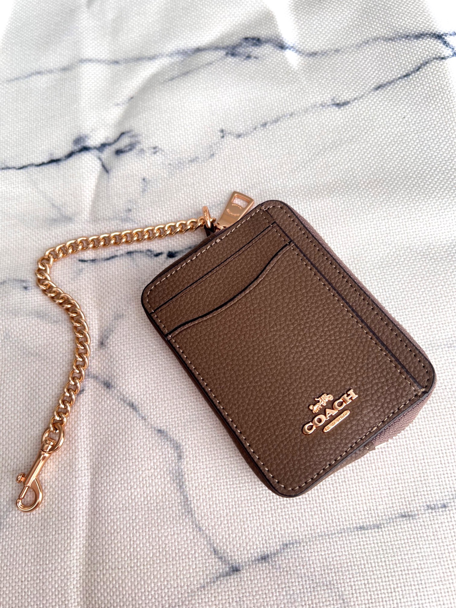 Coach ～Coach 新品 链条小卡包荔枝纹石头灰