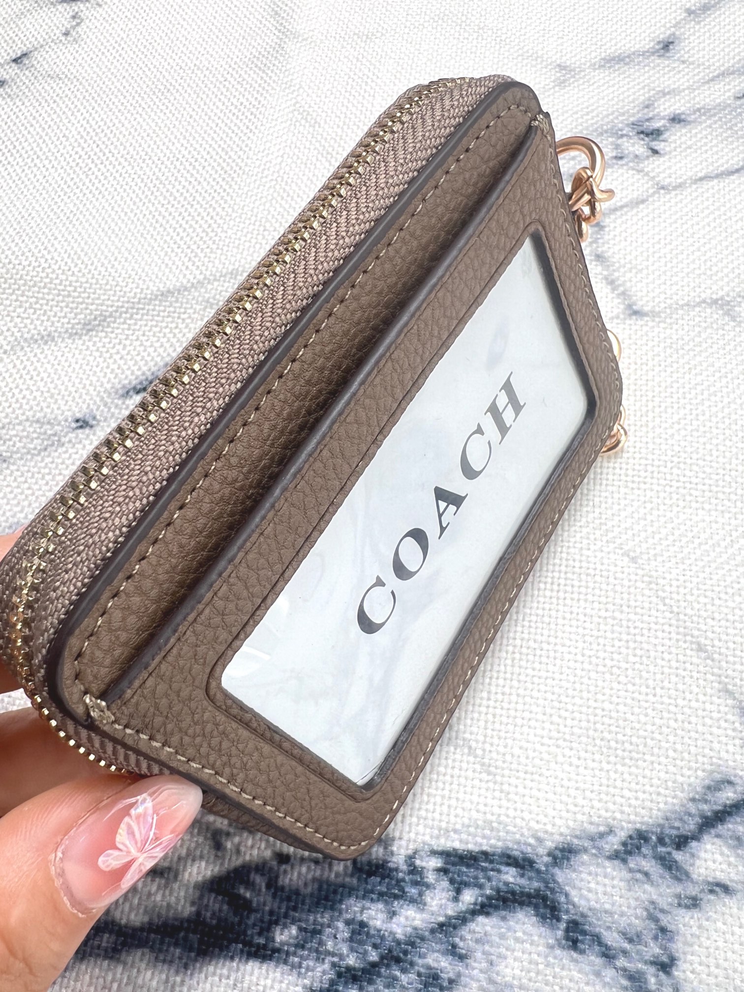 Coach ～Coach 新品 链条小卡包荔枝纹石头灰