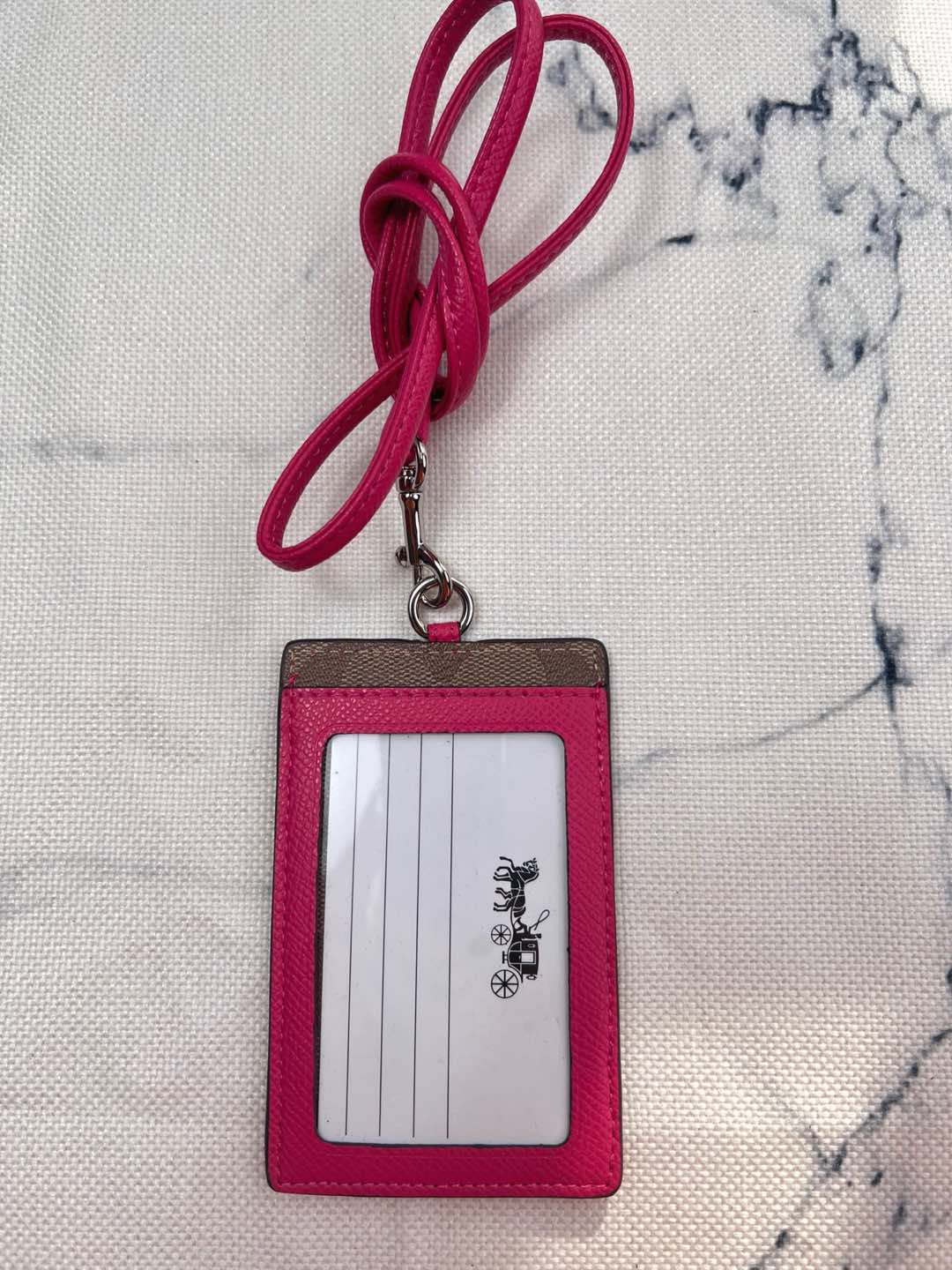 Coach ～coach 新款CU221 工作牌 男女通用款 上班族 学生们的最爱 C字的logo标志