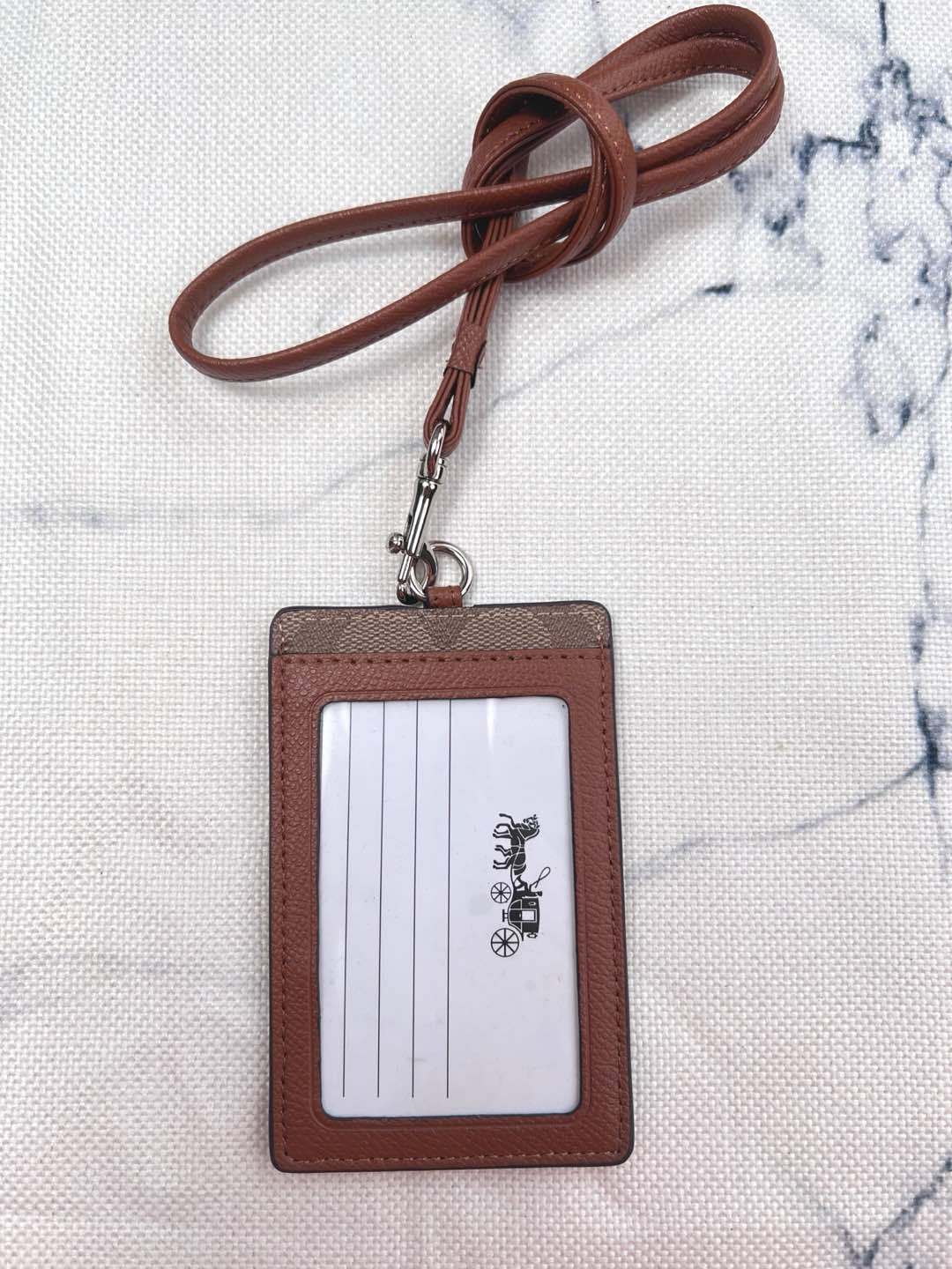 Coach ～coach 新款CU221 工作牌 男女通用款 上班族 学生们的最爱 C字的logo标志