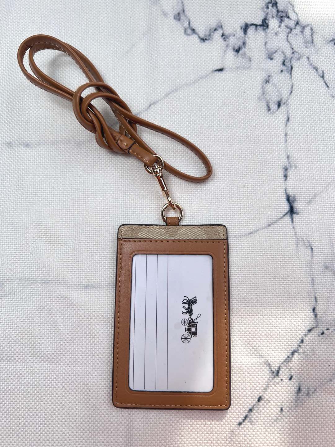 Coach ～coach 新款CU476 工作牌 男女通用款 上班族 学生们的最爱 C字的logo标志