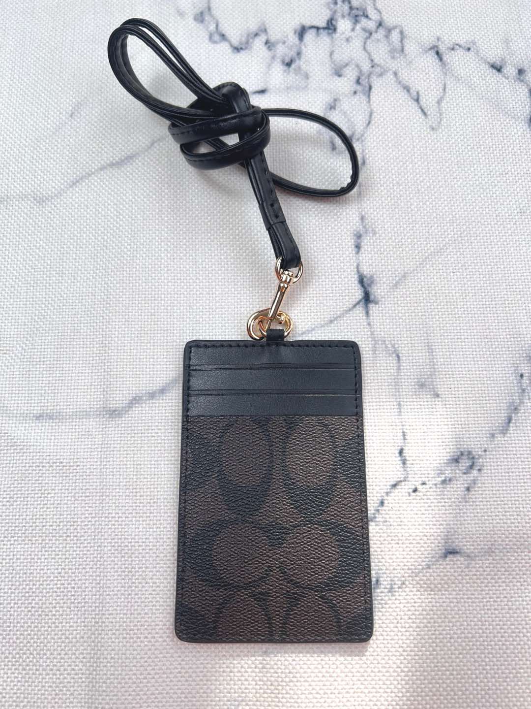 Coach ～coach 新款CU476 工作牌 男女通用款 上班族 学生们的最爱 C字的logo标志