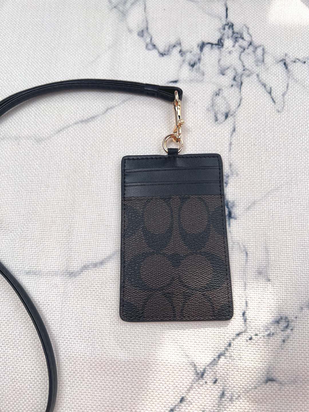 Coach ～coach 新款CU476 工作牌 男女通用款 上班族 学生们的最爱 C字的logo标志