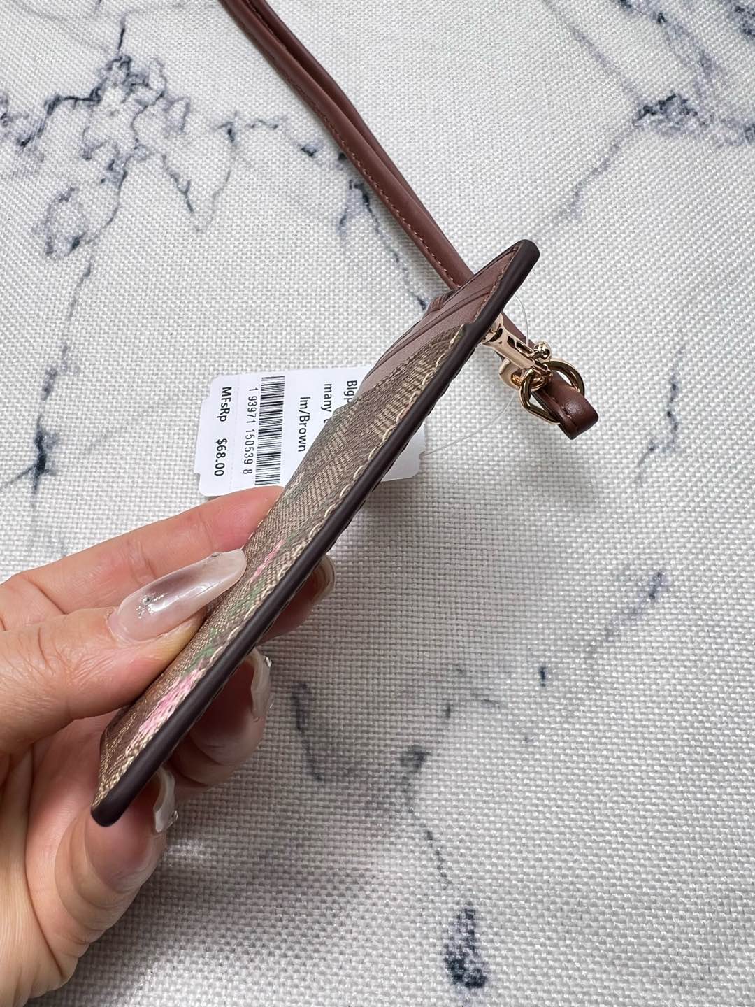 Coach ～coach c8375 工作牌 男女通用款 上班族 学生们的最爱 看细节内里是皮的
