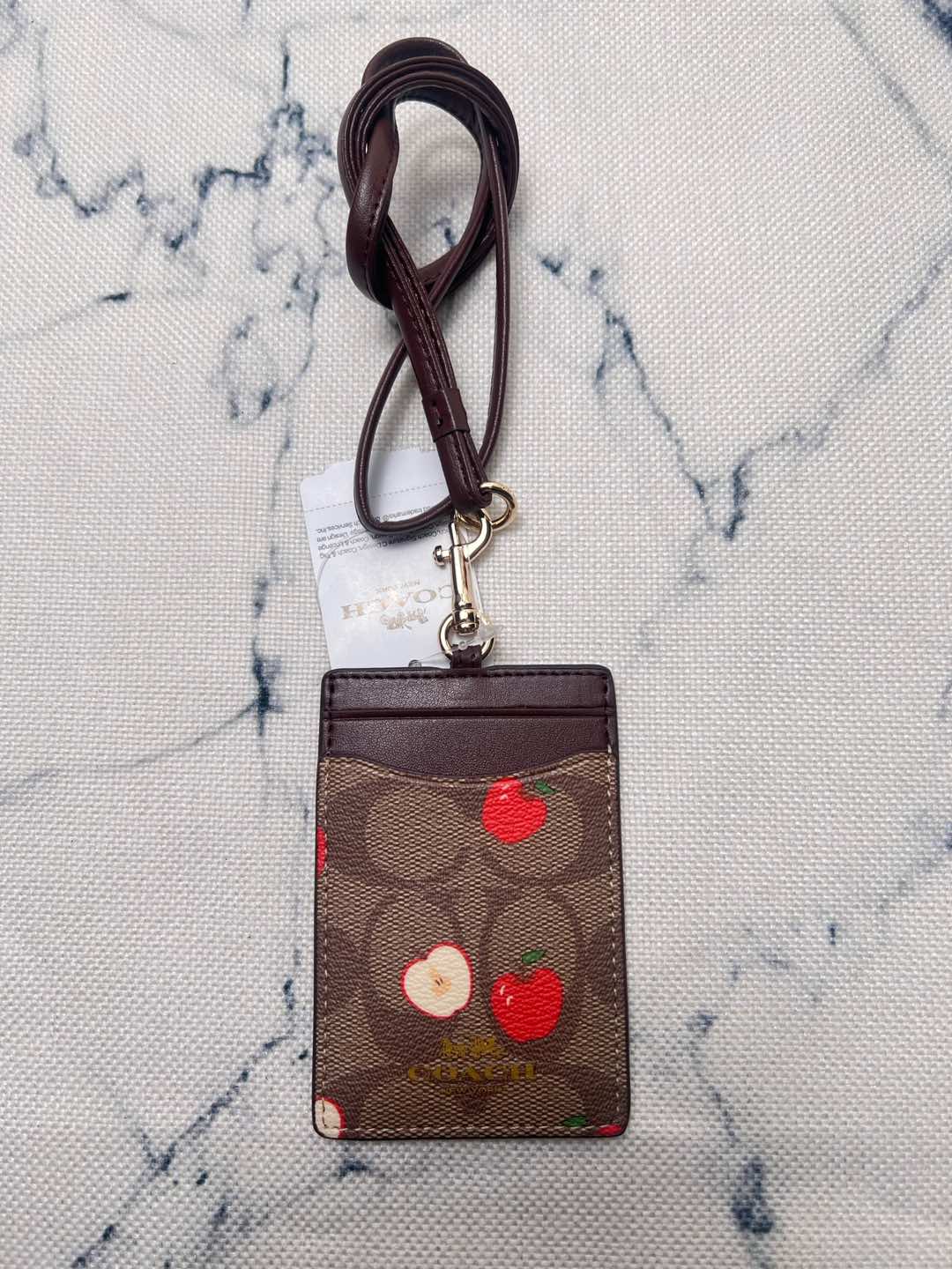 Coach ～coach F63276 工作牌 男女通用款 上班族 学生们的最爱 看细节内里是皮的