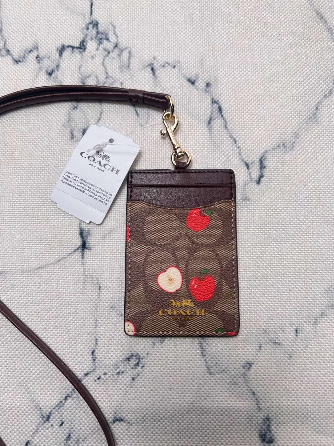 Coach ～coach F63276 工作牌 男女通用款 上班族 学生们的最爱 看细节内里是皮的