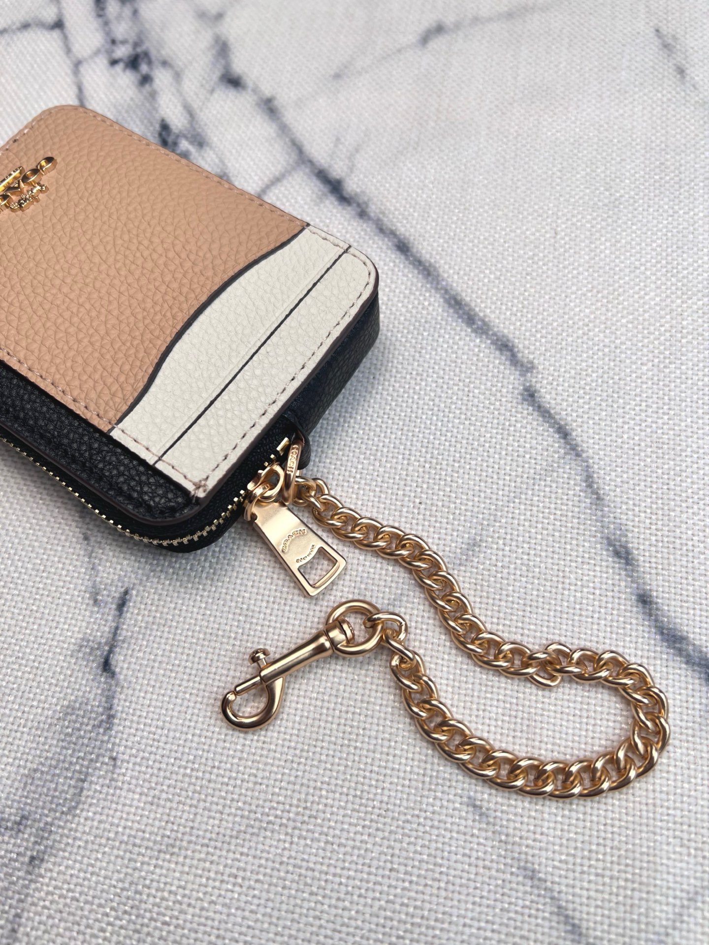Coach ～Coach 新品 链条小卡包拼色荔枝纹C1886
