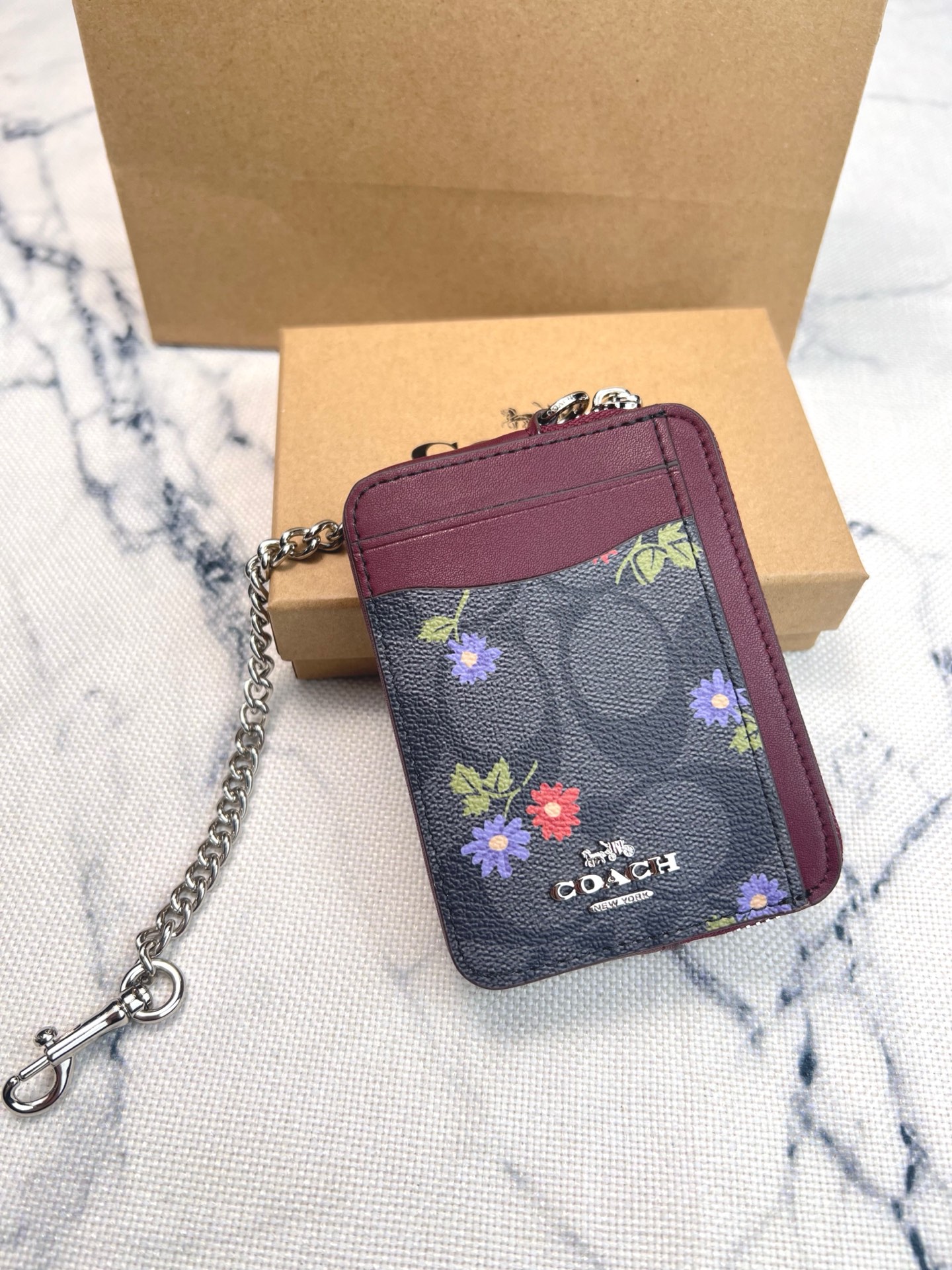 Coach Coach 新品 链条小方包小碎花配酒红色牛皮CM991正面三个卡位放3-5张卡