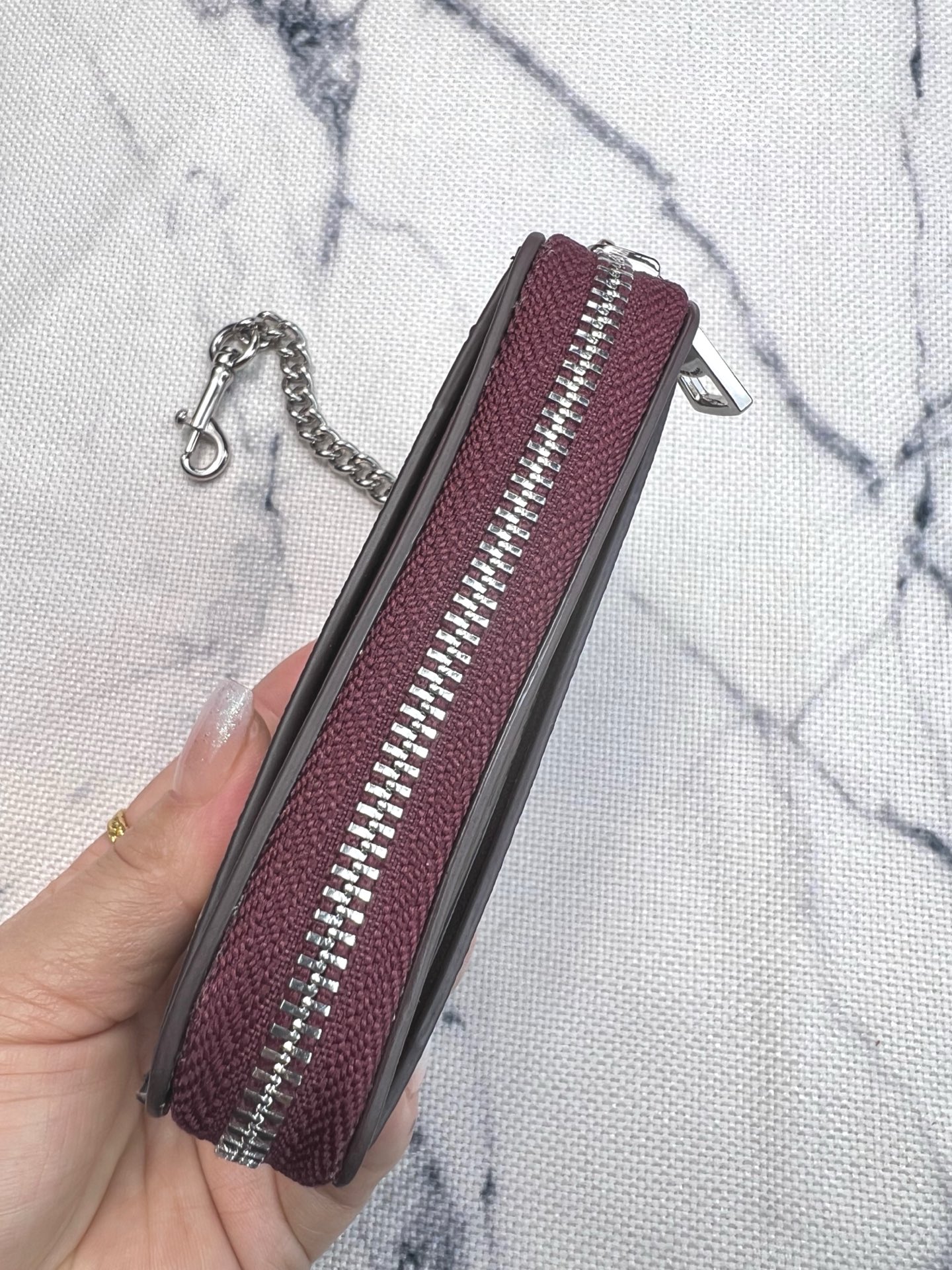 Coach Coach 新品 链条小方包小碎花配酒红色牛皮CM991正面三个卡位放3-5张卡