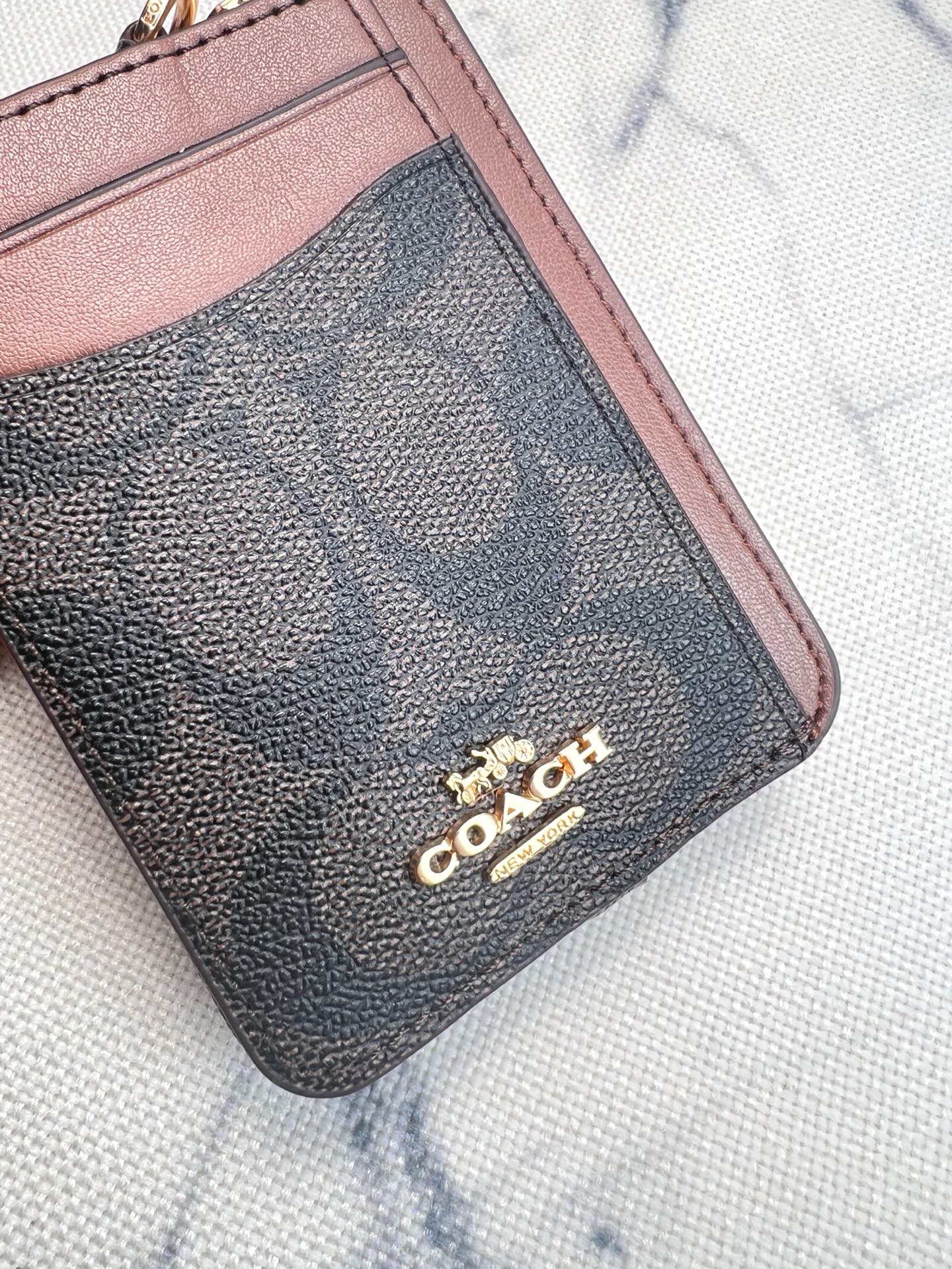 Coach ～Coach 新品 链条小卡包咖啡配棕C0058正面三个卡位放3-5张卡