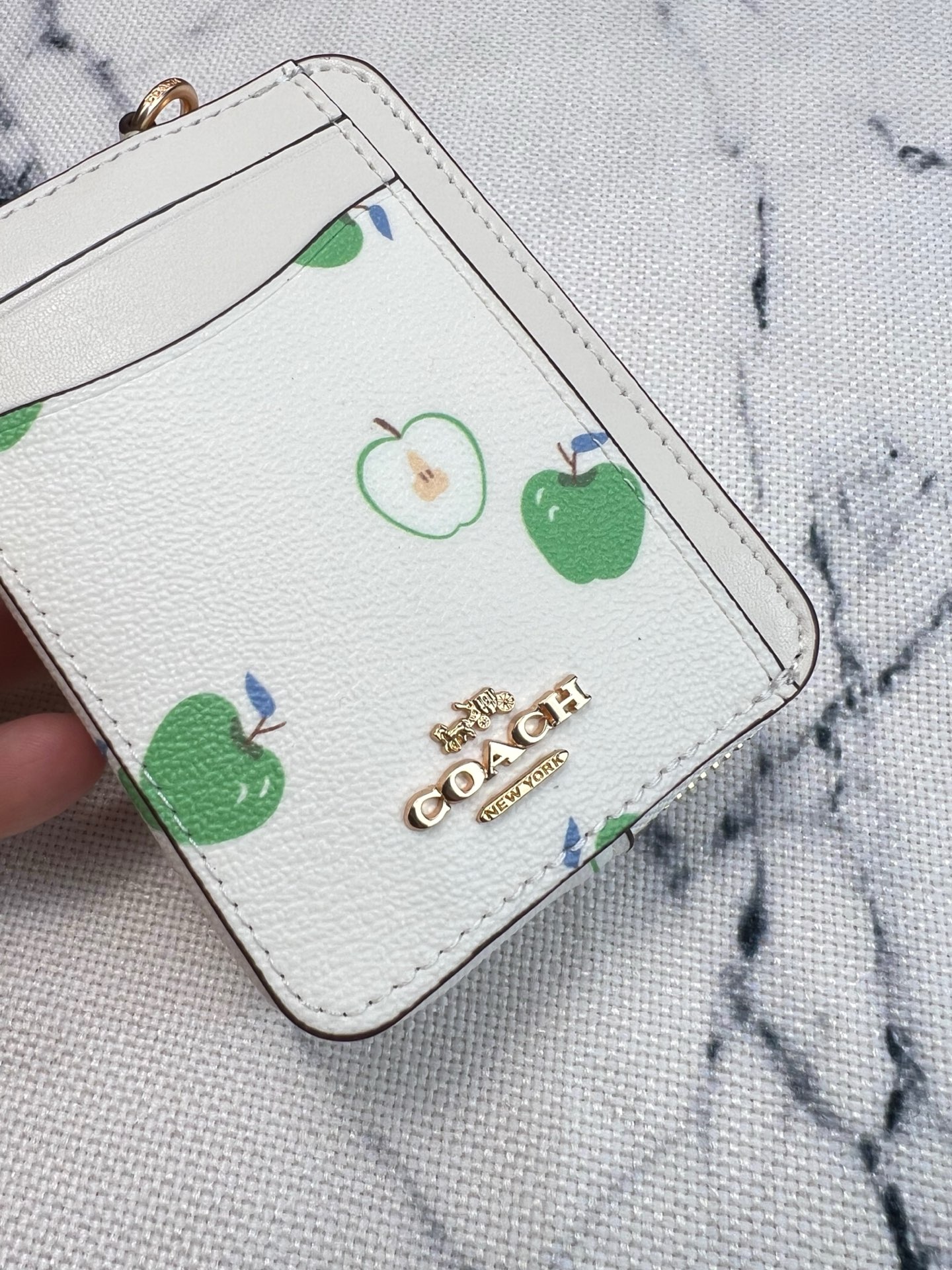 Coach ～Coach 新品 链条小卡包青苹果
