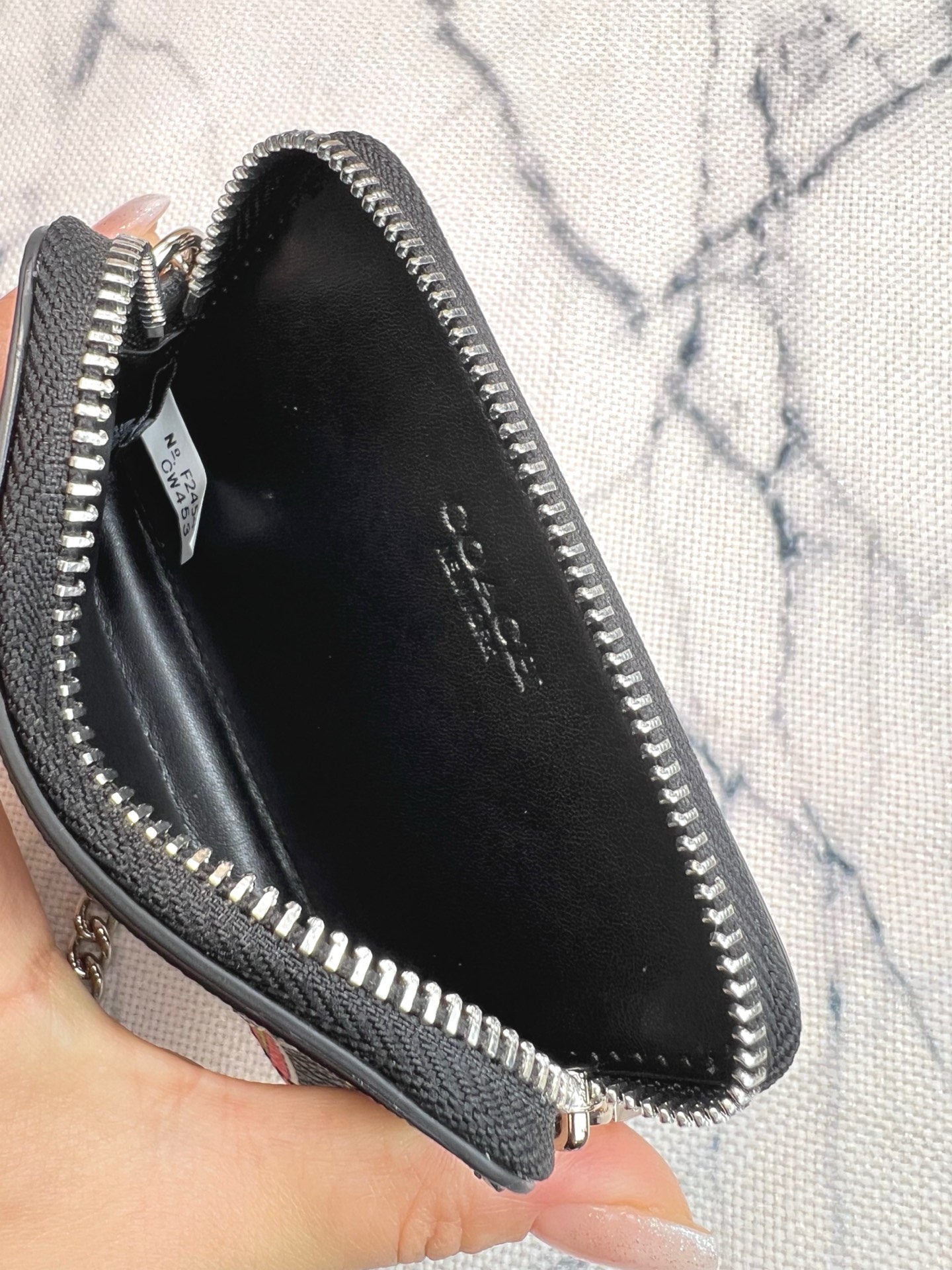Coach ～Coach 新品 链条小方包心形螺栓印花