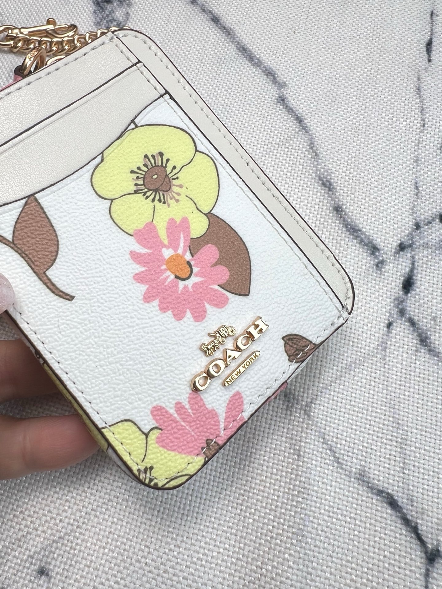 Coach ～Coach 新品 链条小方包金色字母徽标Logo花卉印花