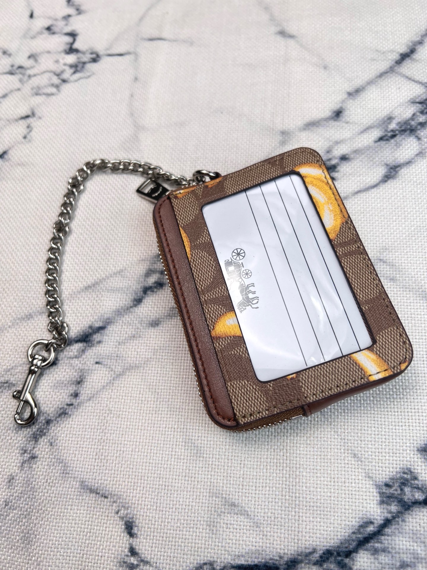 Coach ～Coach 新品 链条小方包CR833香蕉印花拉链