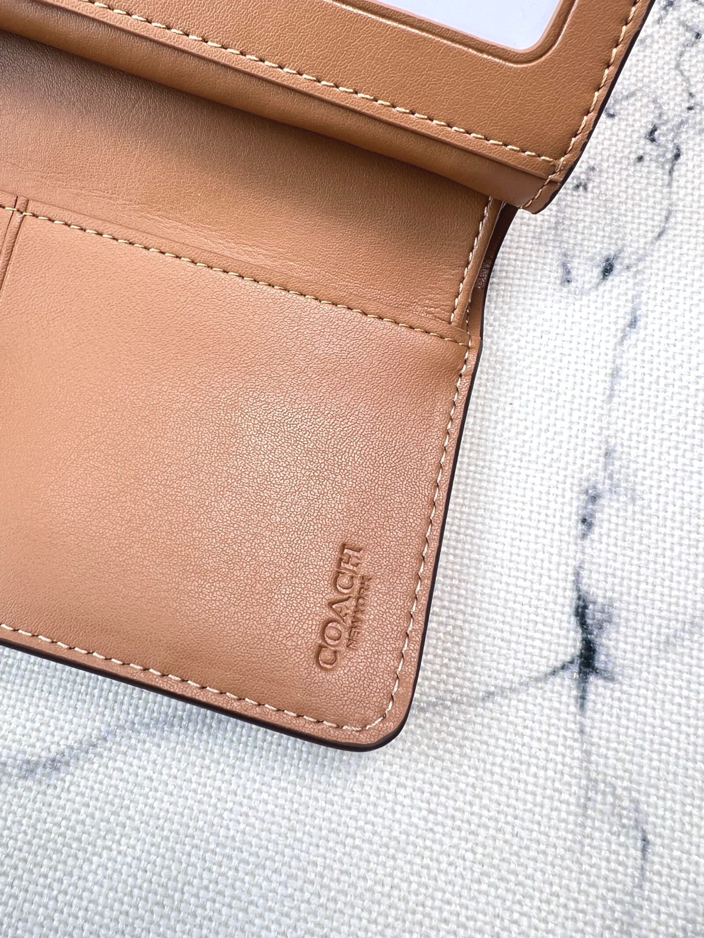 Coach ～COACH 蔻驰 C0082