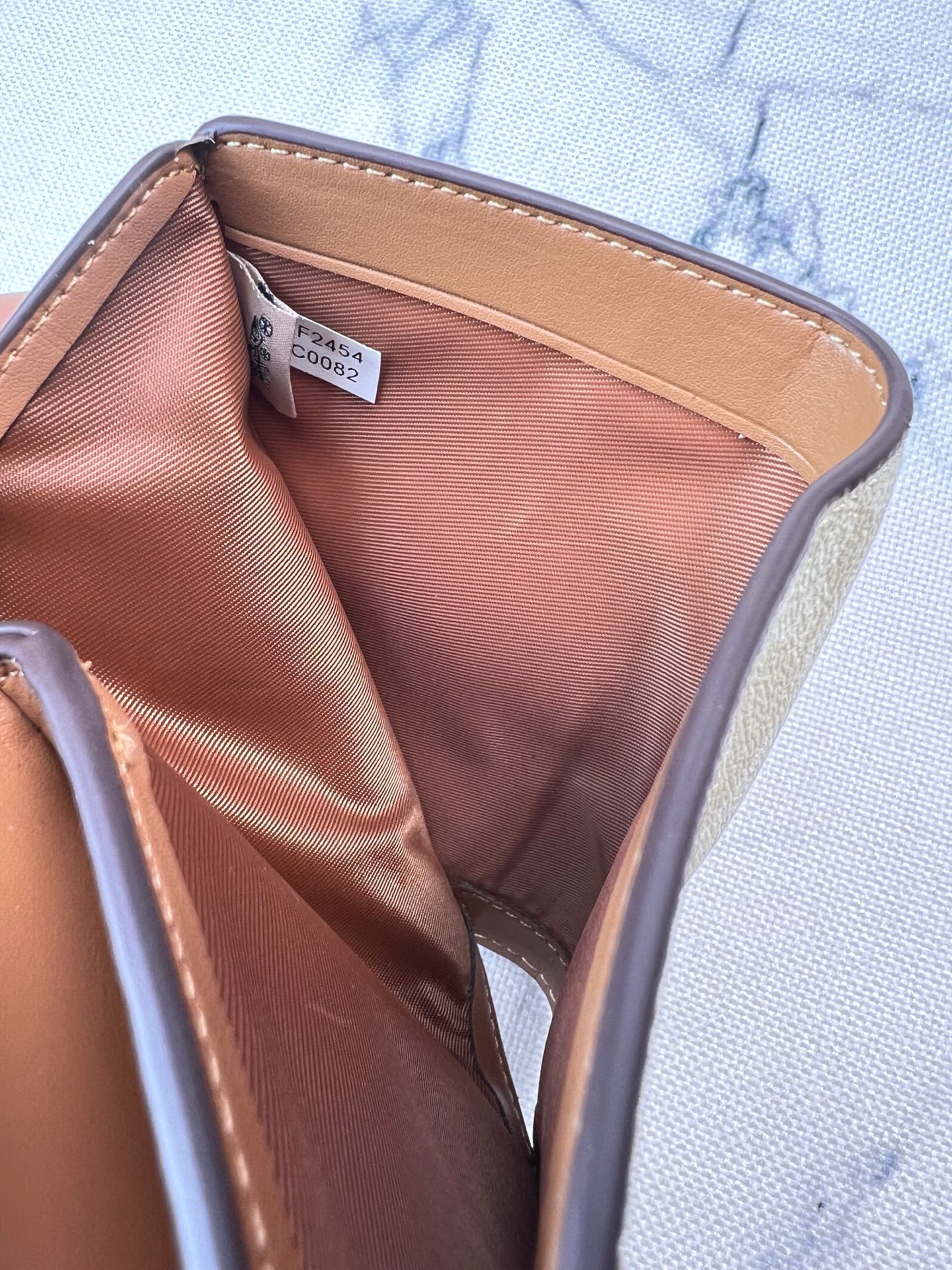Coach ～COACH 蔻驰 C0082