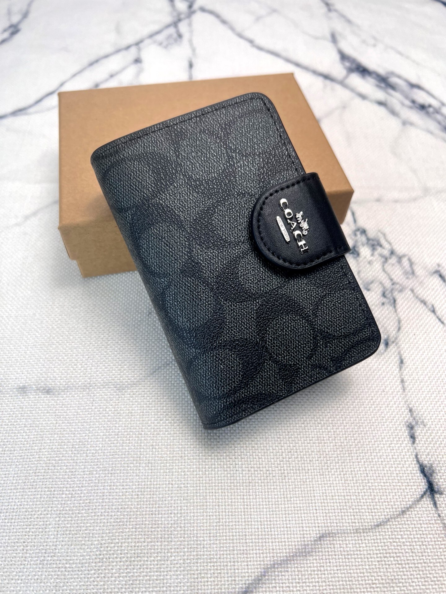 Coach ～COACH 蔻驰 C0082