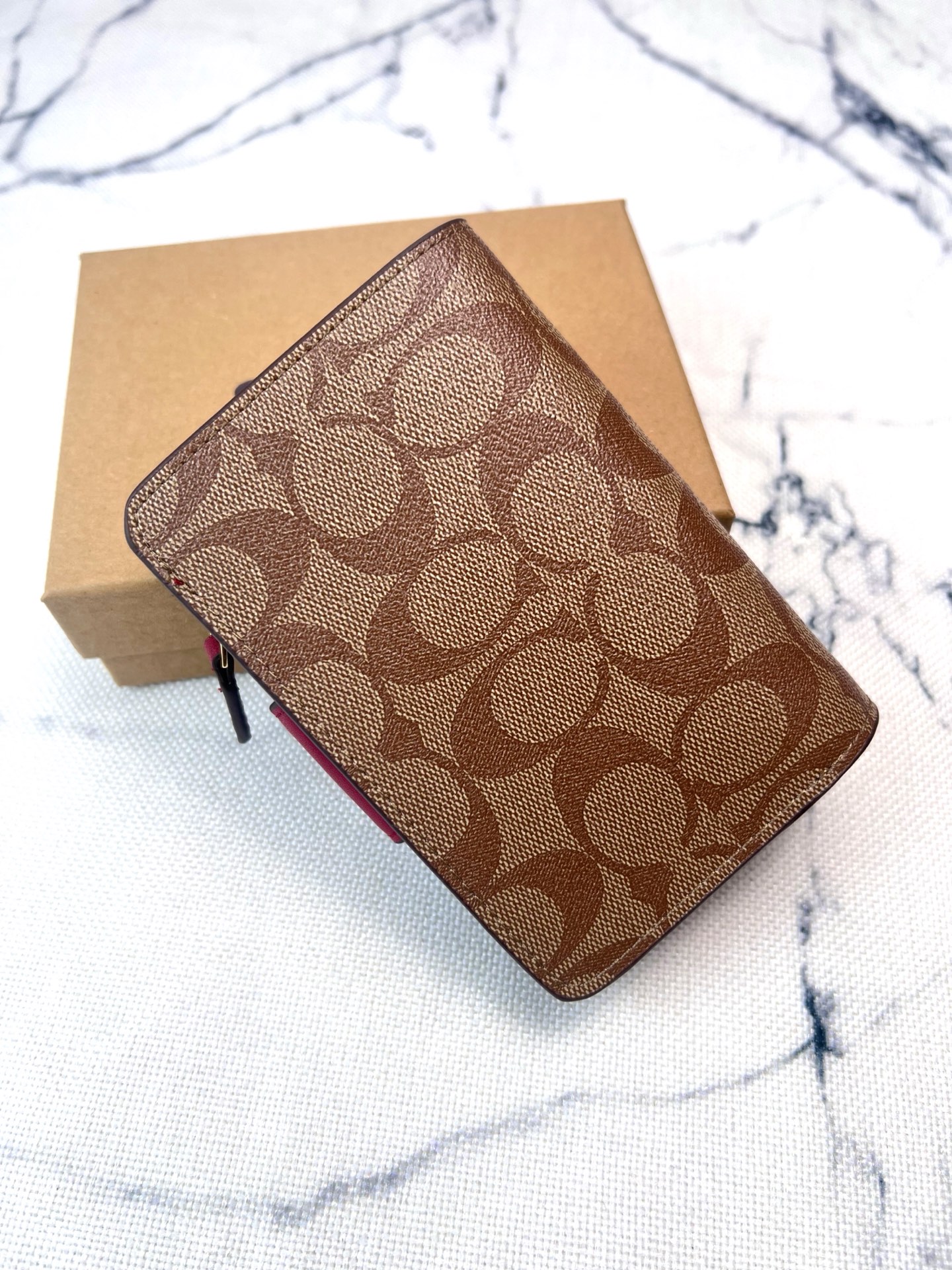 Coach ～COACH 蔻驰 C0082