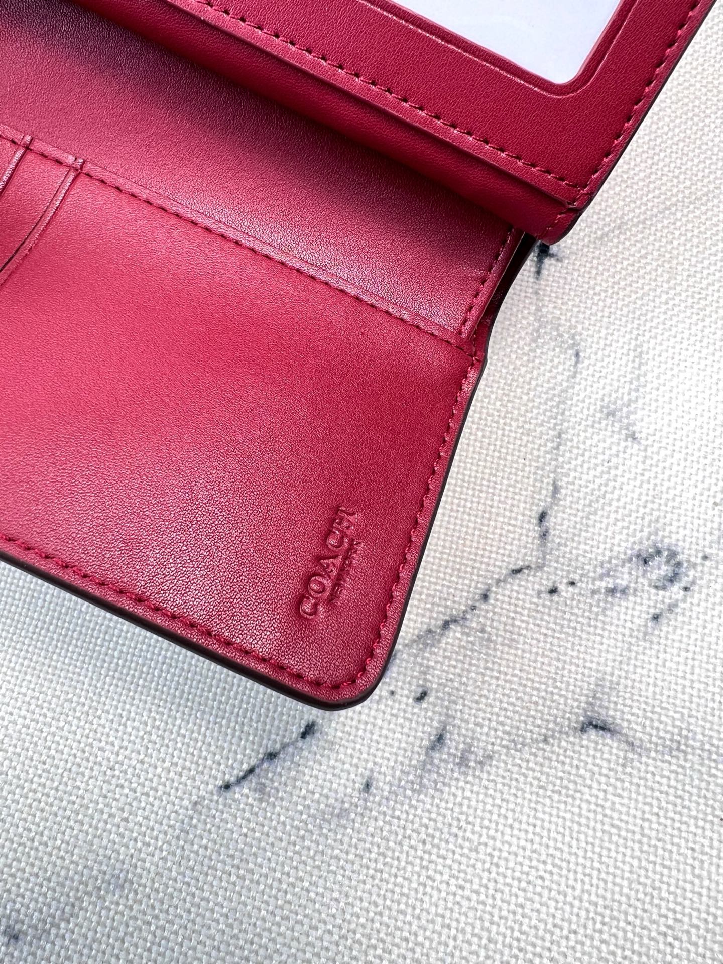 Coach ～COACH 蔻驰 C0082