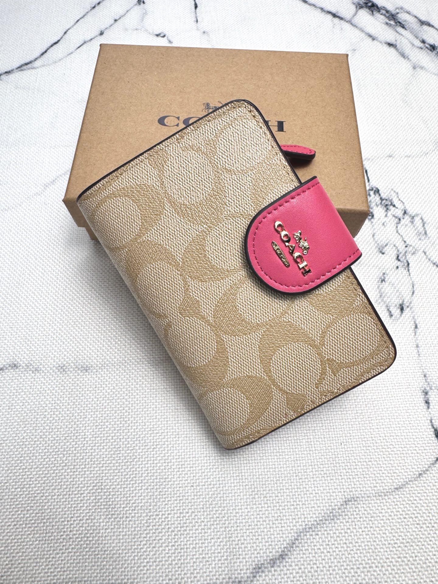 Coach ～COACH 蔻驰 C0082