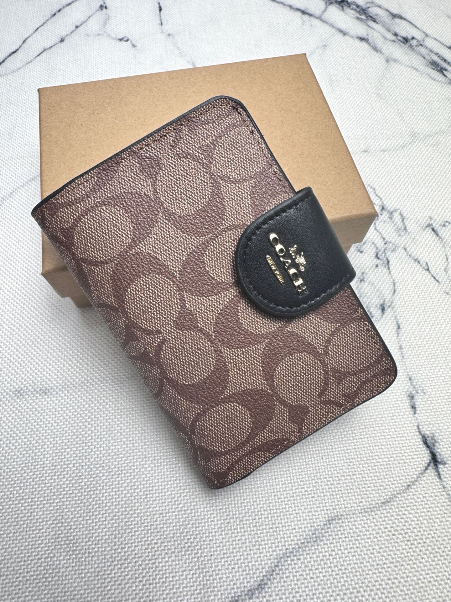 Coach ～COACH 蔻驰 C0082