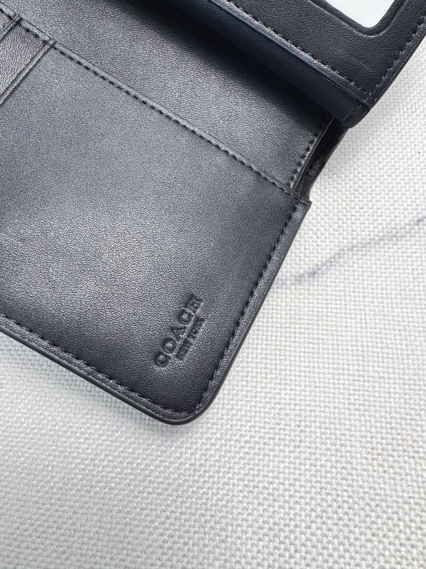 Coach ～COACH 蔻驰 C0082