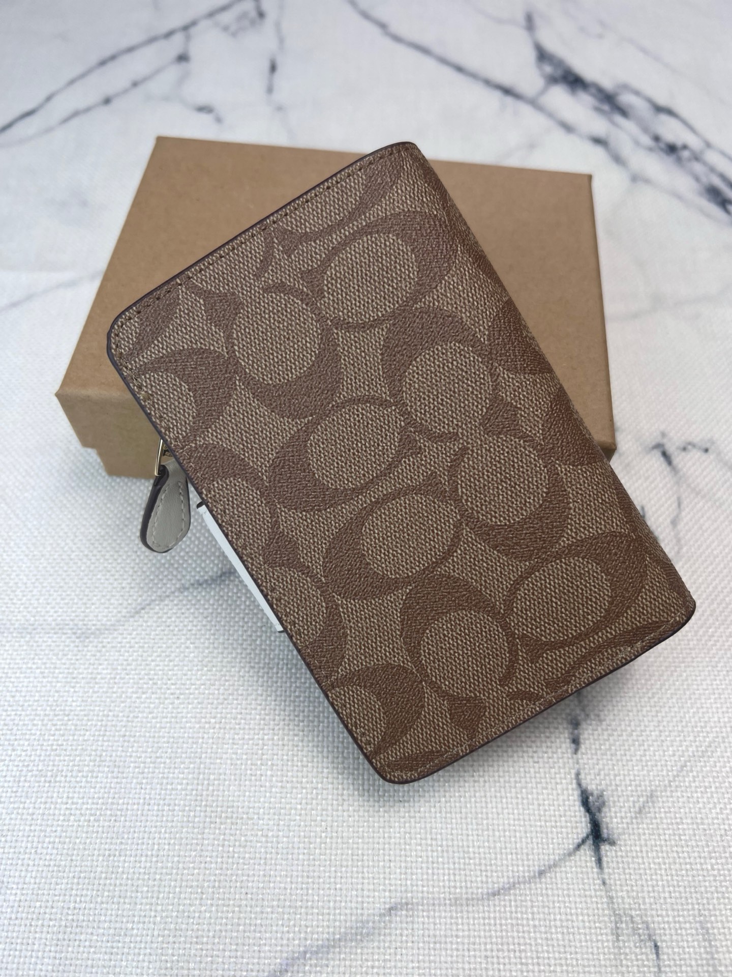 Coach ～COACH 蔻驰 C0082