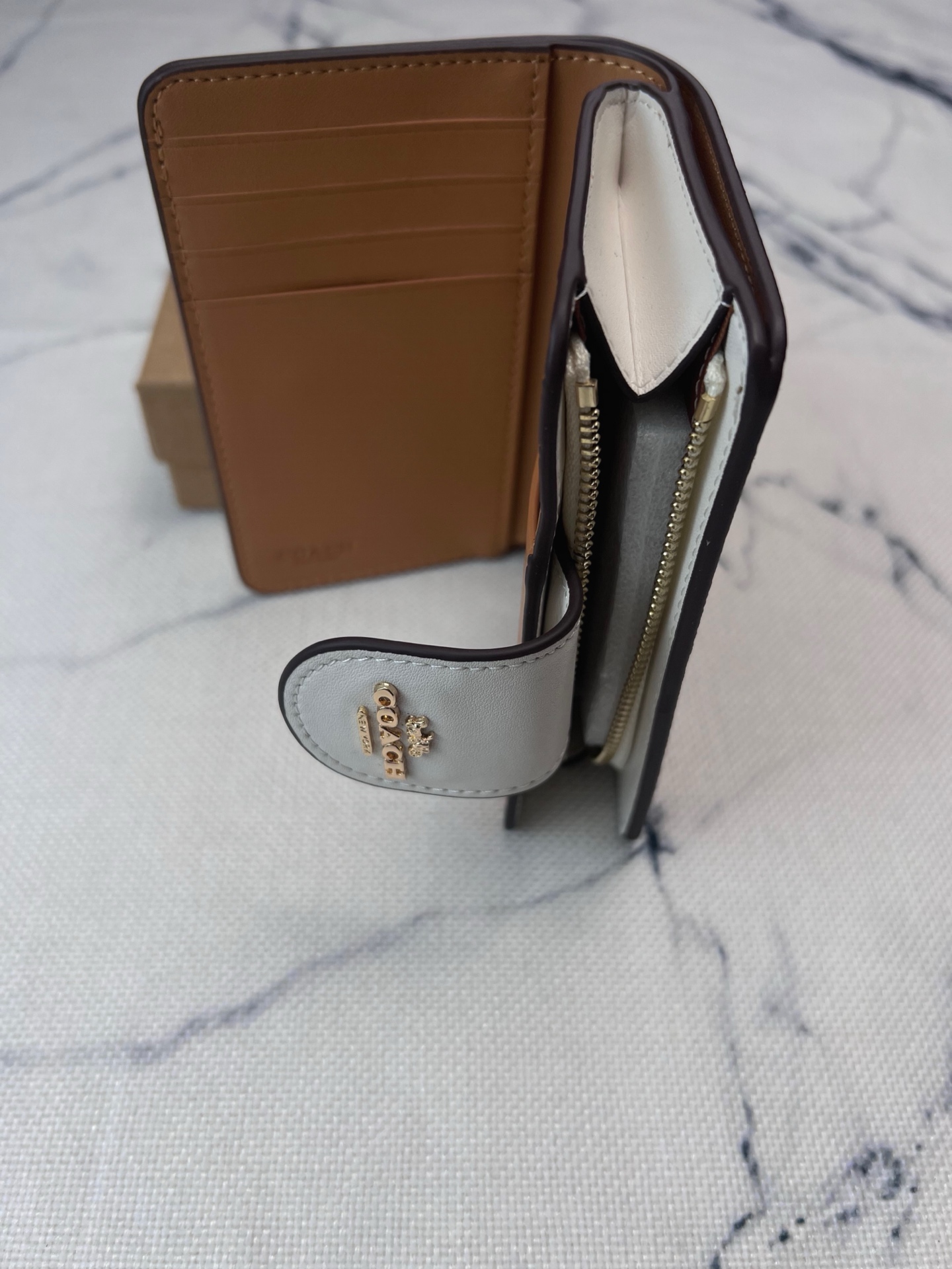 Coach ～COACH 蔻驰 C0082