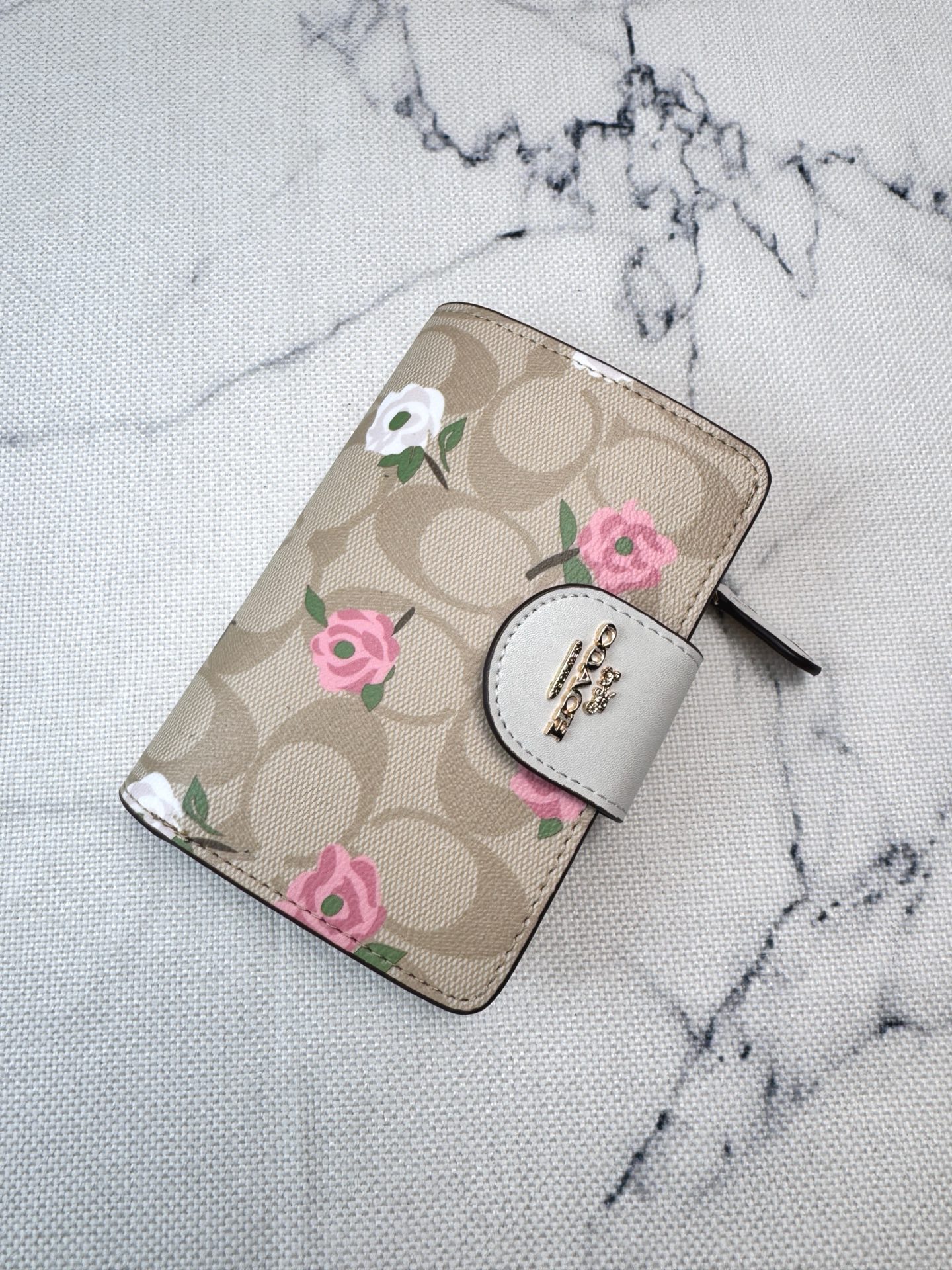 Coach ～COACH蔻驰CR968 花卉印花标志