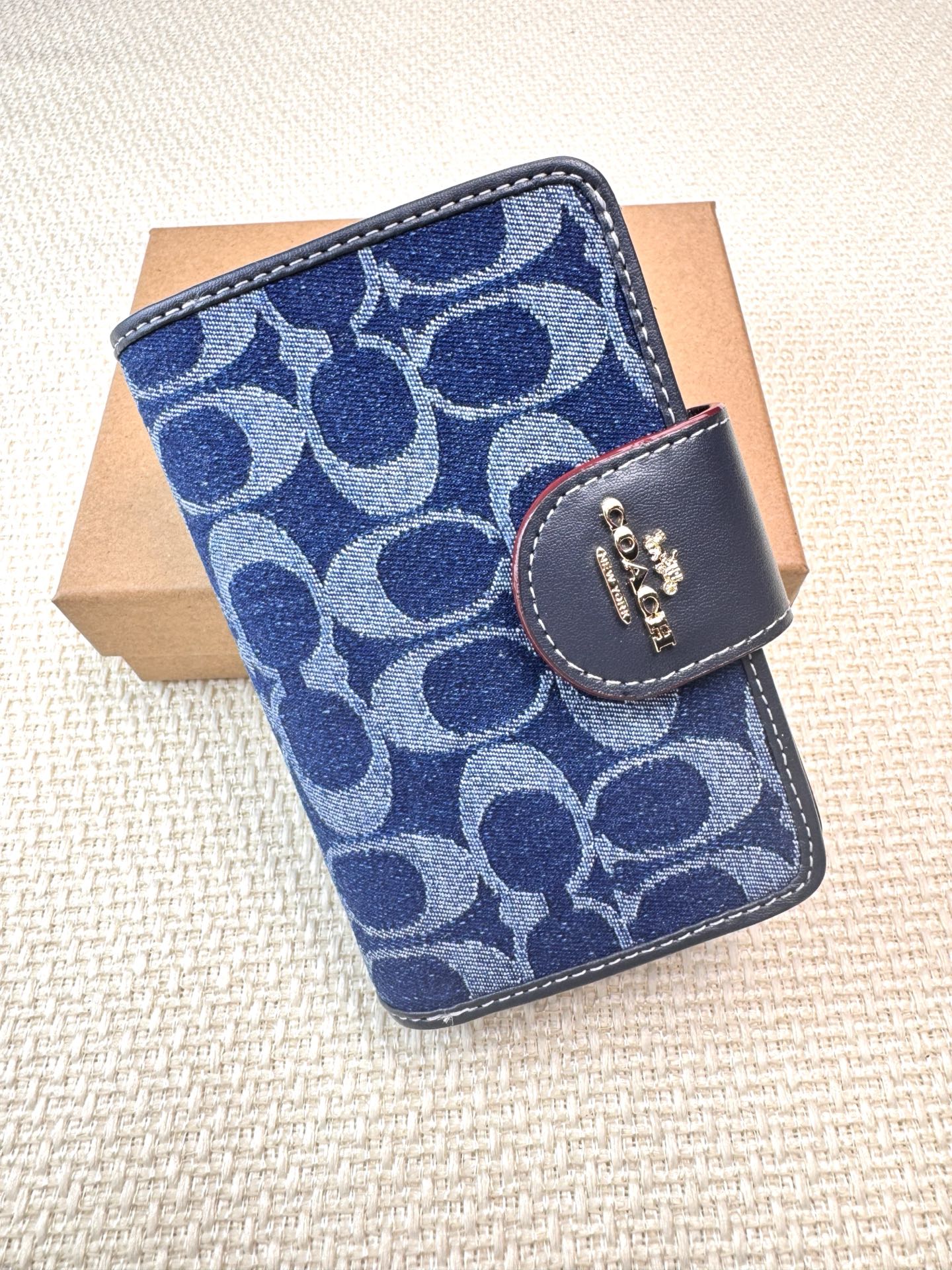 Coach ～COACH蔻驰 CZ344标志性印花图案