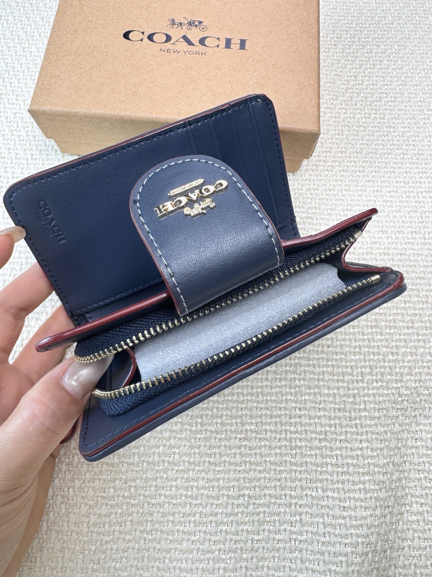 Coach ～COACH蔻驰 CZ344标志性印花图案