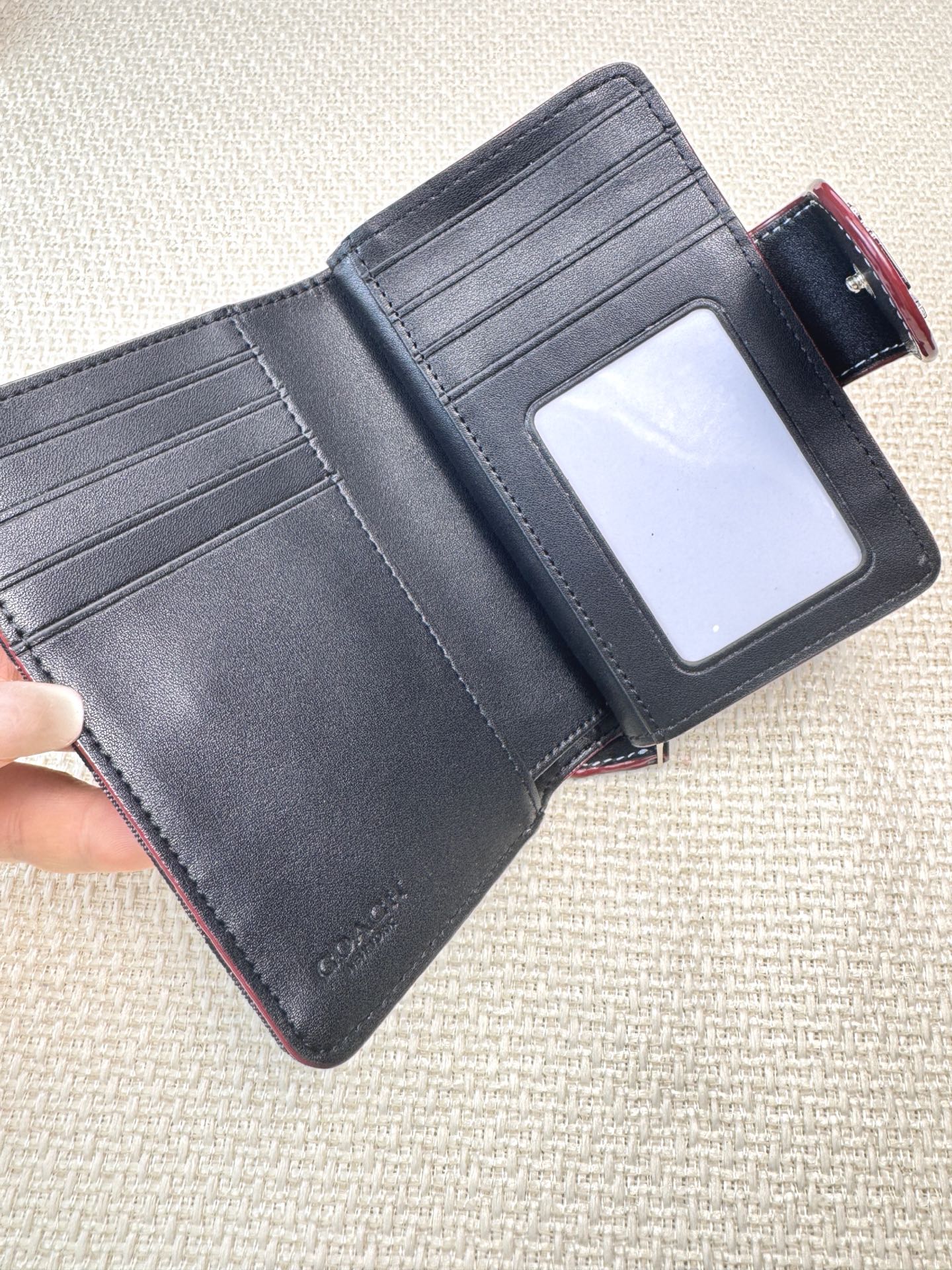Coach ～COACH蔻驰CU402徽标按扣