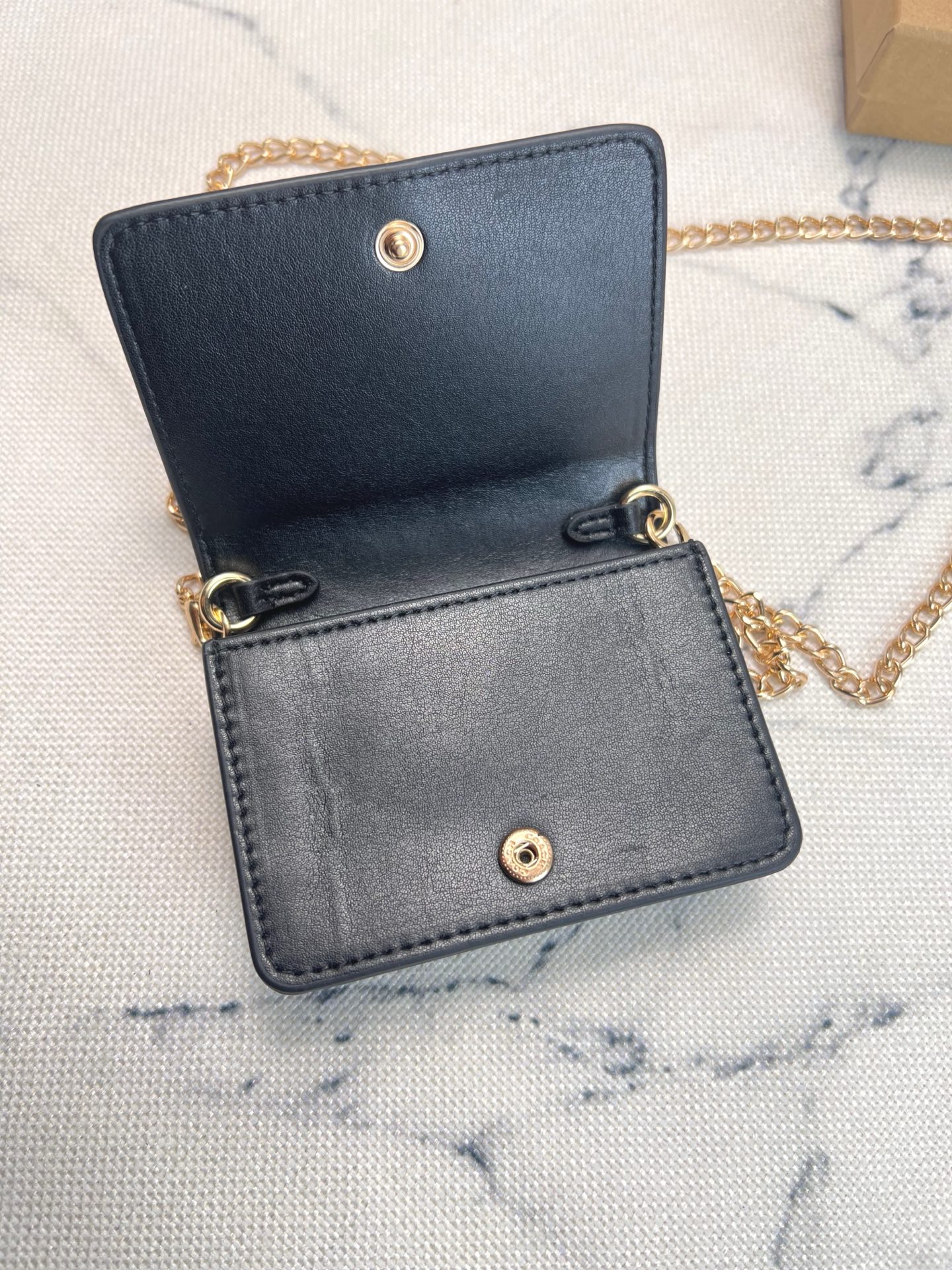 Coach COACH蔻驰 C7361 老花浮雕翻盖链条 光滑小牛皮拼光滑皮革 单肩包斜挎包钱包 链条迷你卡包