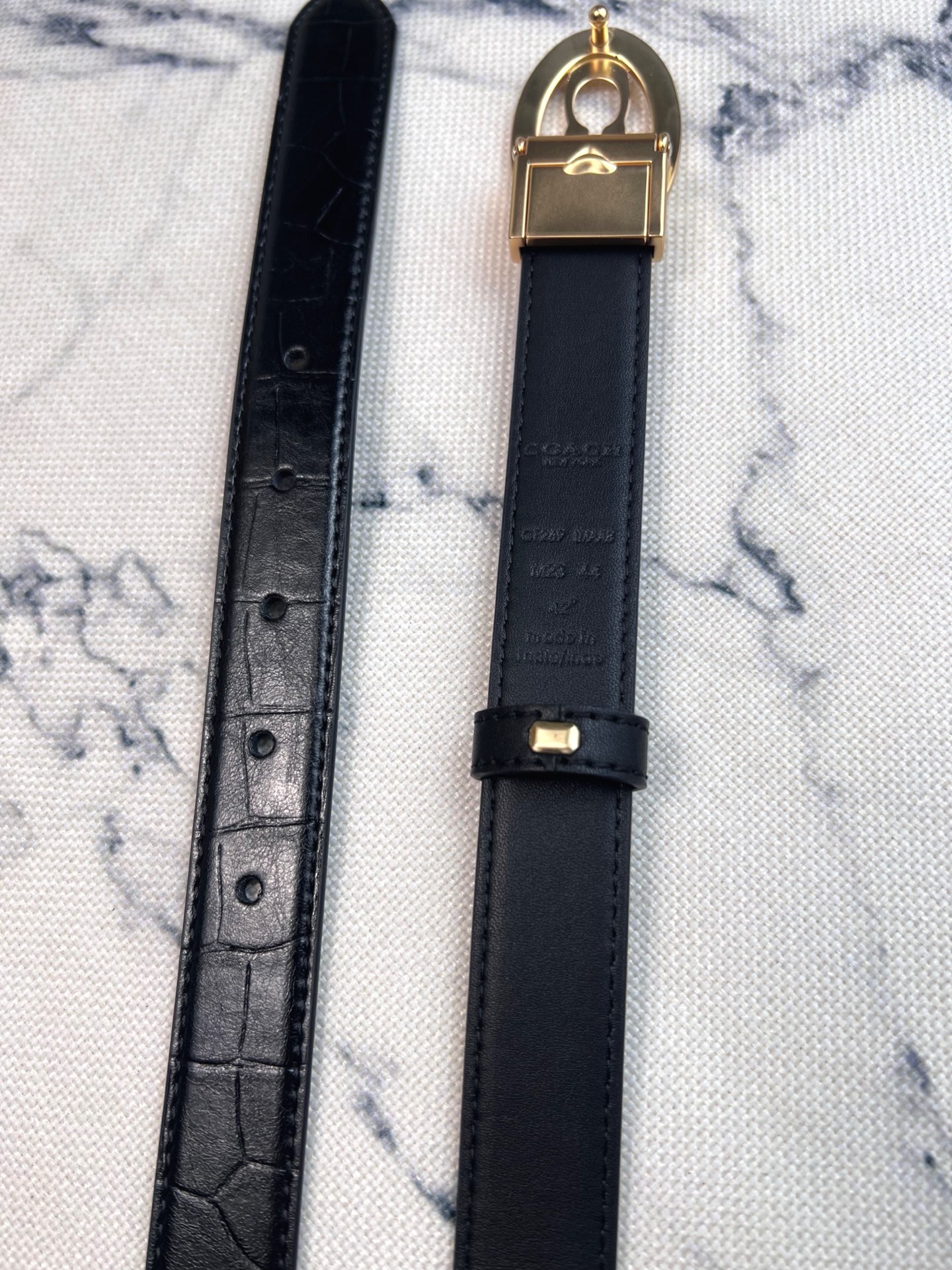 Coach ～Coach女士大 CF270腰带超百搭款