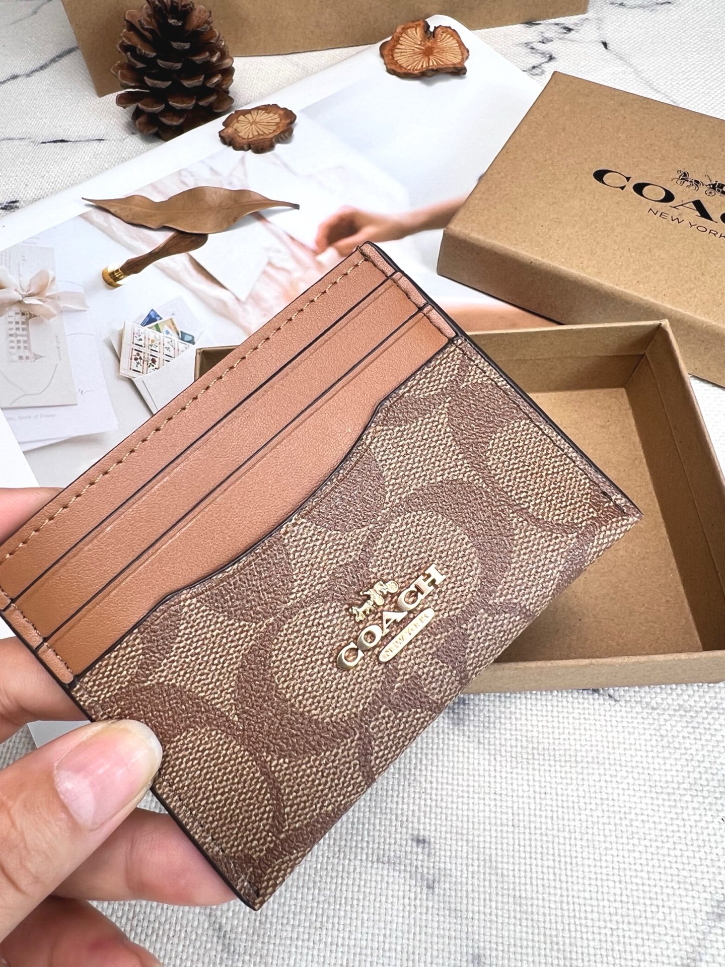 Coach ～COACH蔻驰CH415小卡包 老花棕色双面薄款卡包卡夹证件包 随身携带超方便可爱