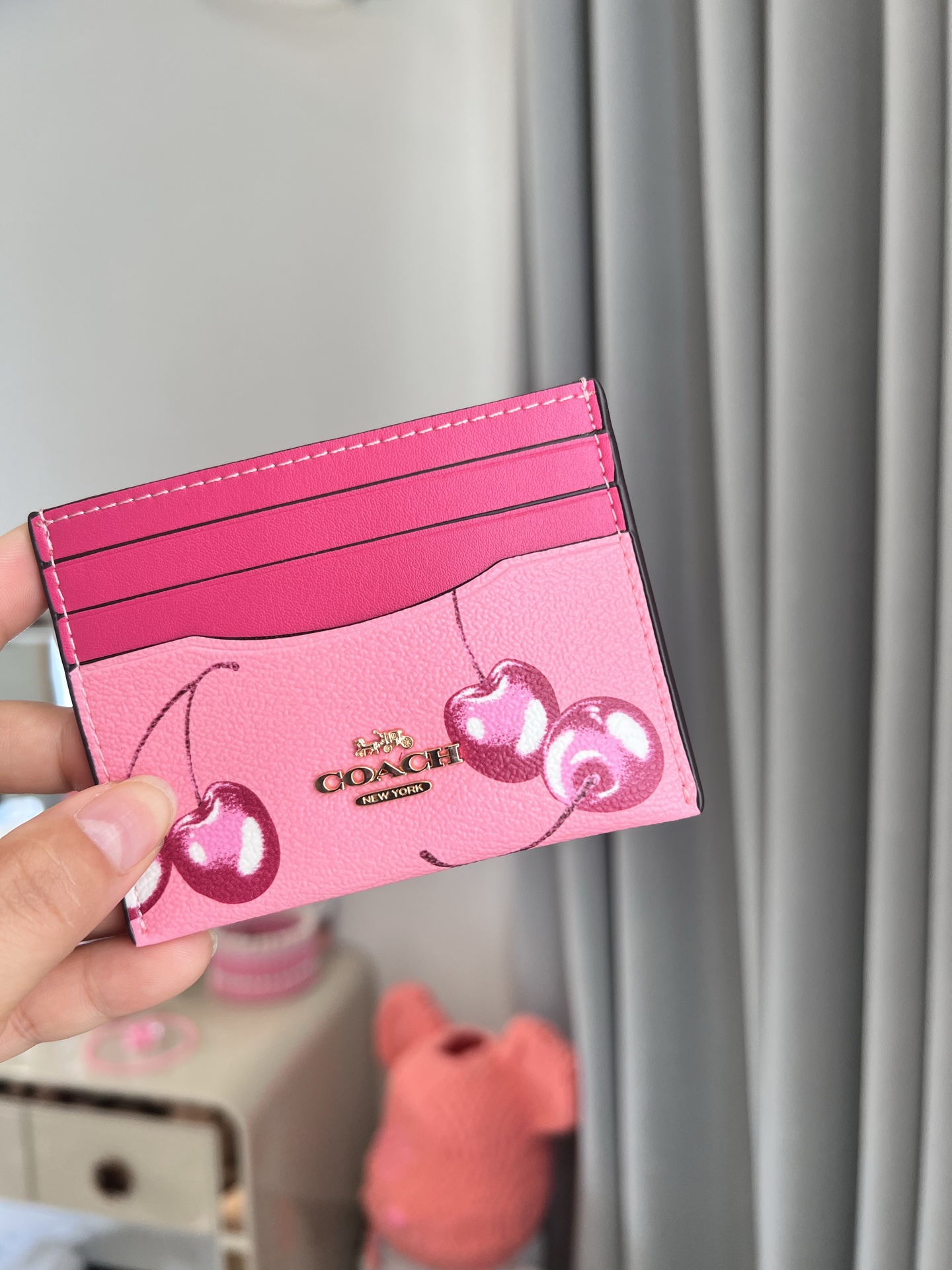 Coach ～COACH蔻驰CR840小卡包 樱桃 随身携带超方便可爱 做工很好 走线密集