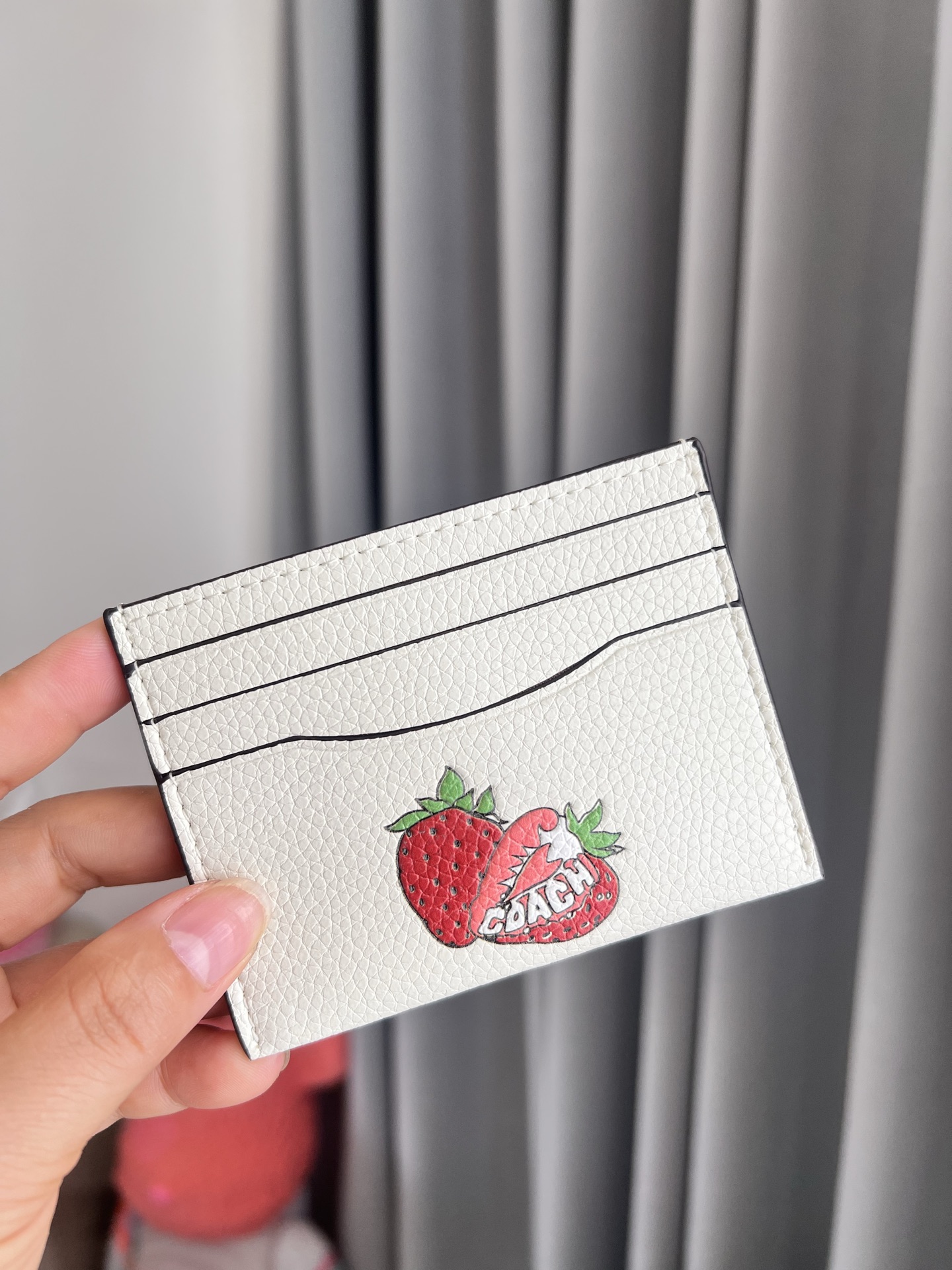 Coach ～COACH蔻驰CAR33小卡包 马卡龙系列草莓 双面薄款卡包卡夹证件包 随身携带超方便可爱