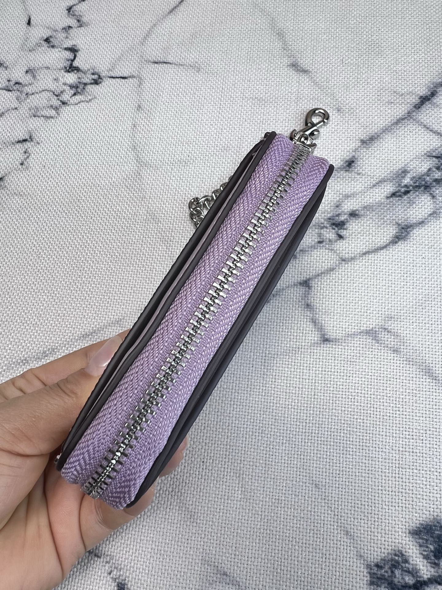 Coach ～COACH蔻驰 CAU43紫色花卉印花