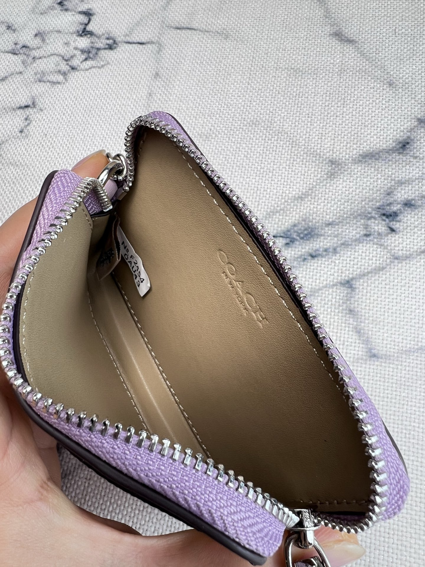 Coach ～COACH蔻驰 CAU43紫色花卉印花