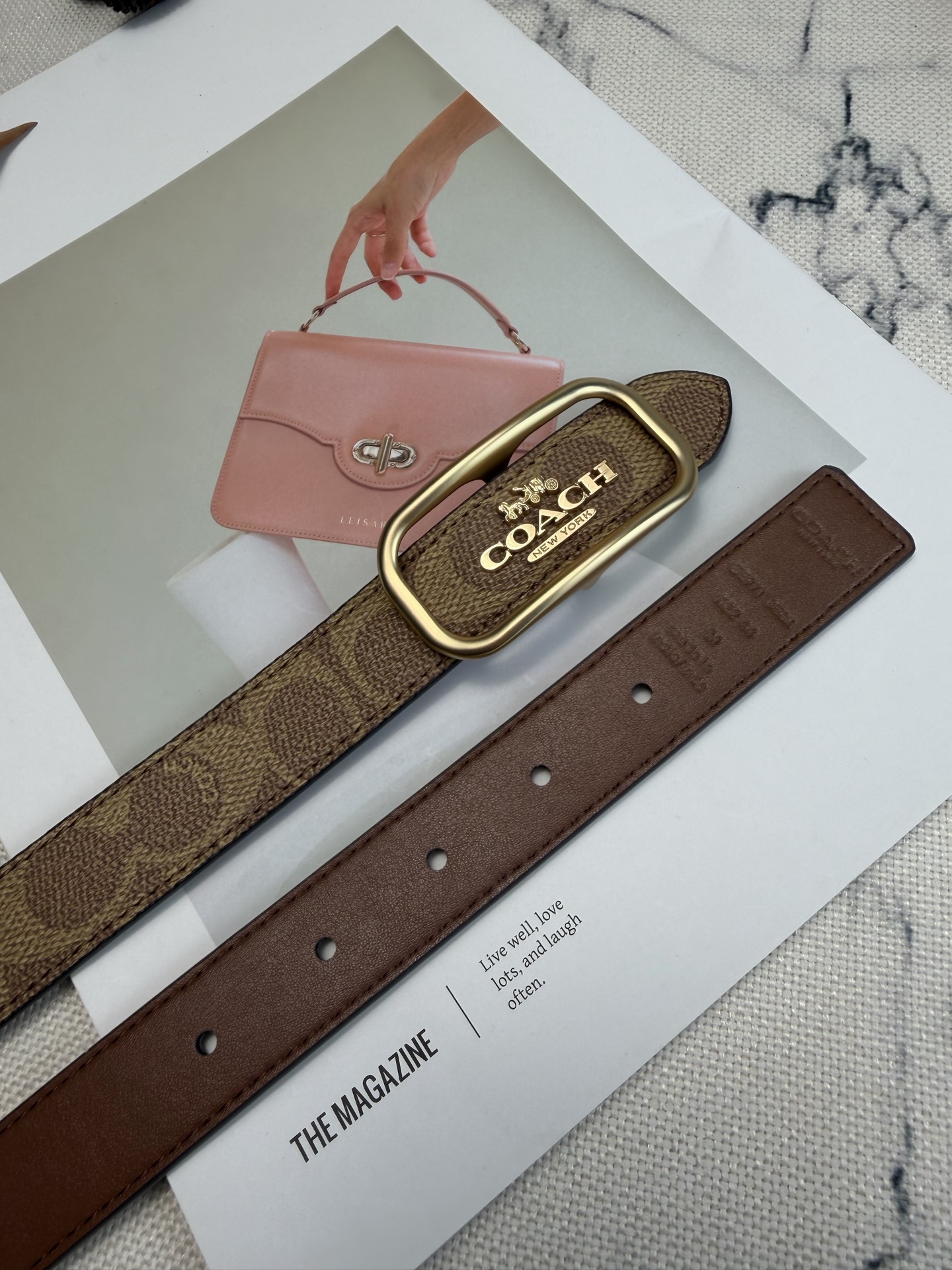 Coach ～Coach Morgan系列女士皮带 CE971 卡其小花老花帆布+金属方扣 简约 风满分